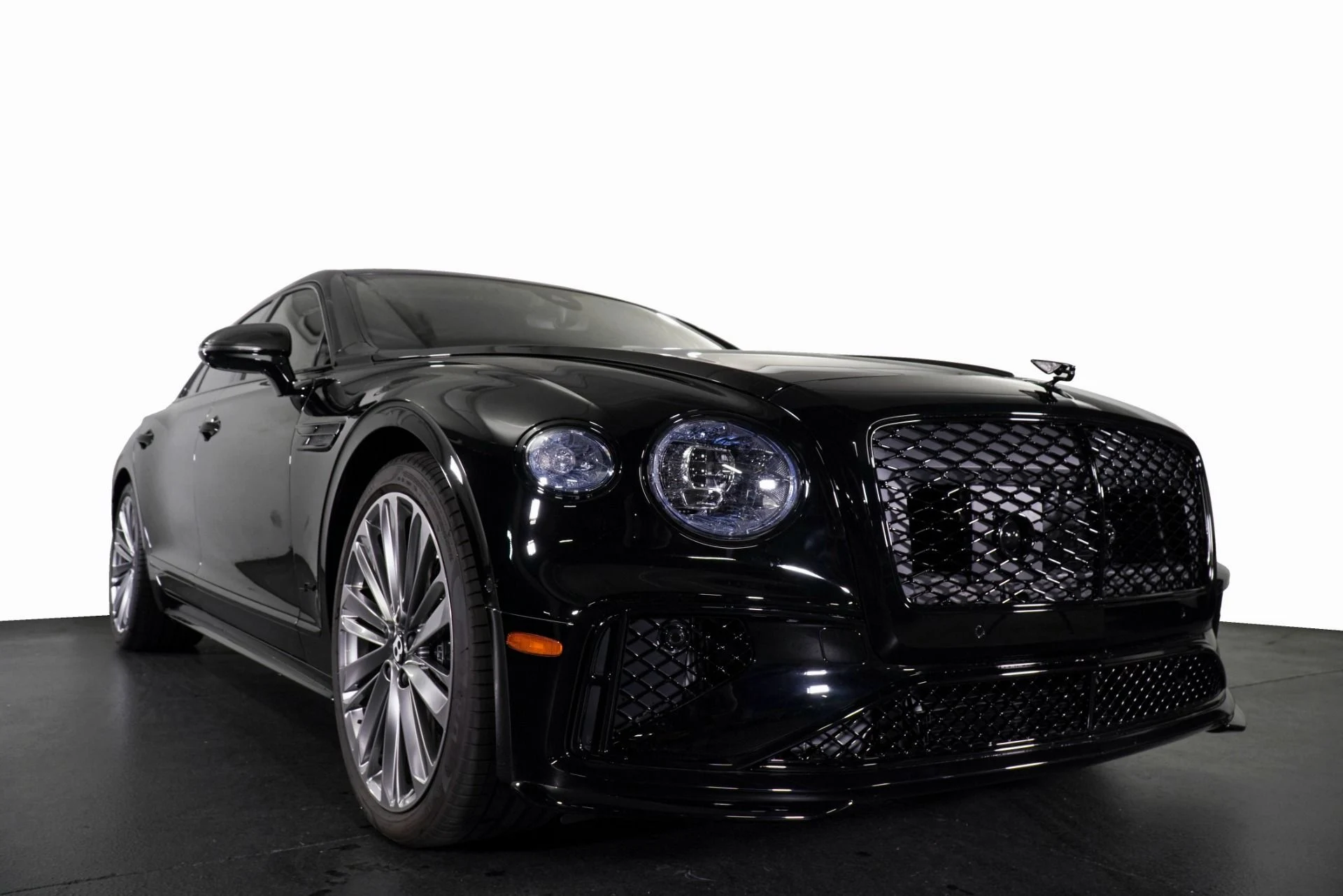 mph008_286558238_New_2026_Bentley_Flying_Spur_Speed_1776445896_768c76ec0b