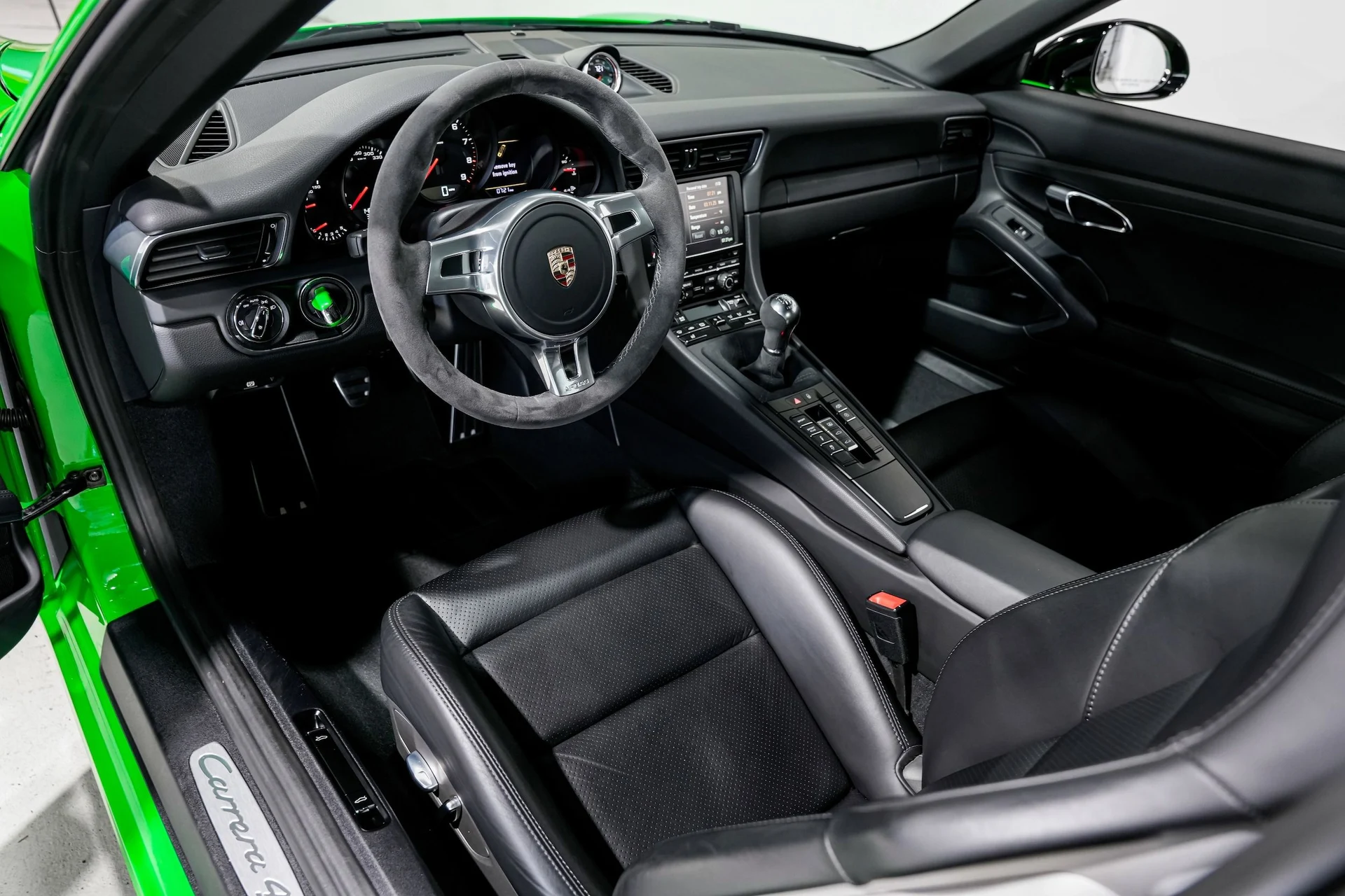 mph008_2873794664_65d63878aca6a4bf9d951719e2b4b03ex_02df4ef1ff