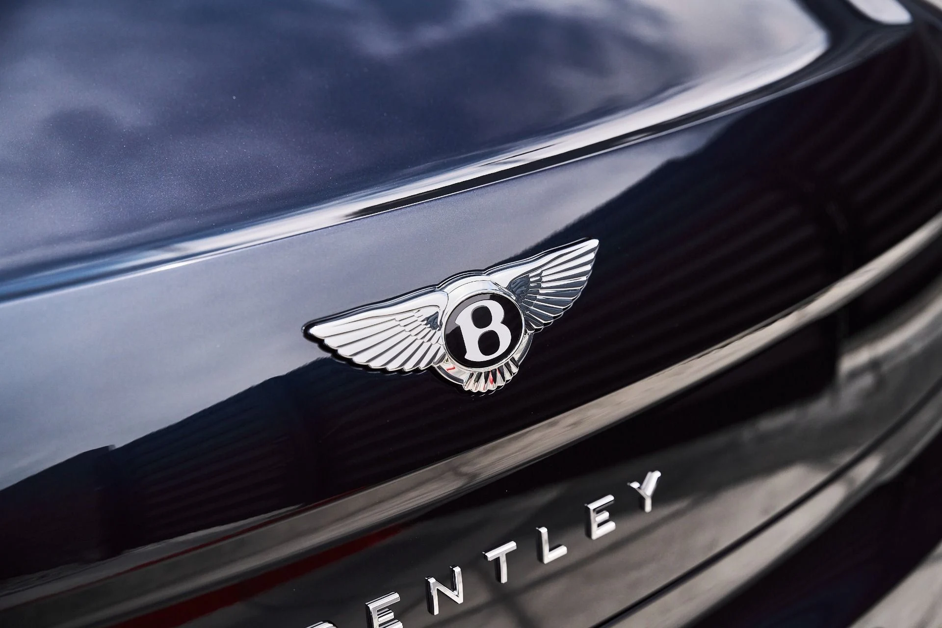mph008_2873817613_Used_2021_Bentley_Flying_Spur_V8_1779867090_7ffd1ede97