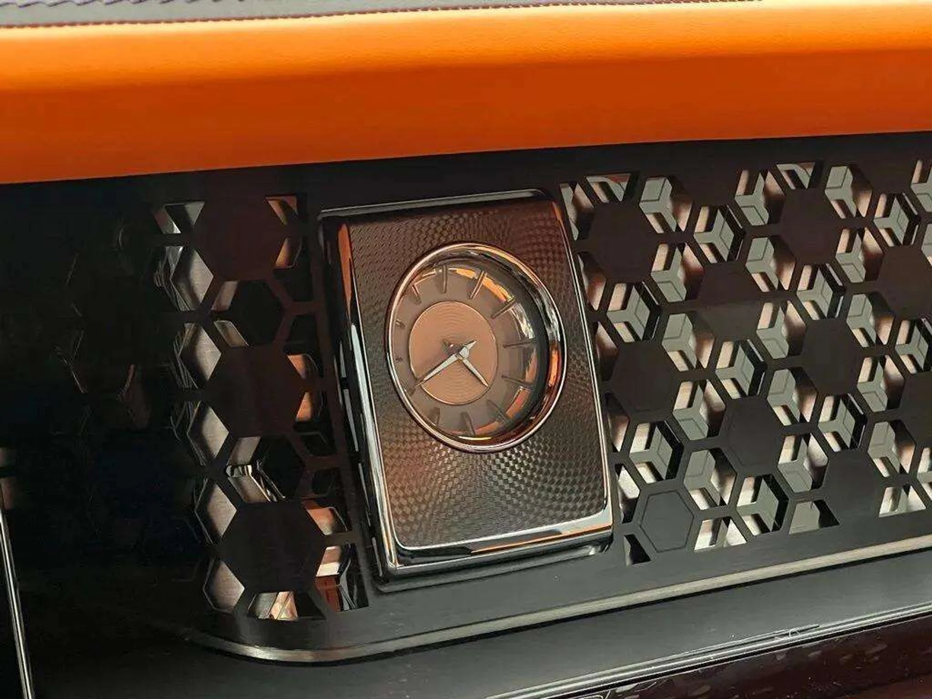 mph008_2878010194_2bc195608821b3ec64554fd71faa377ex_353d1392c7