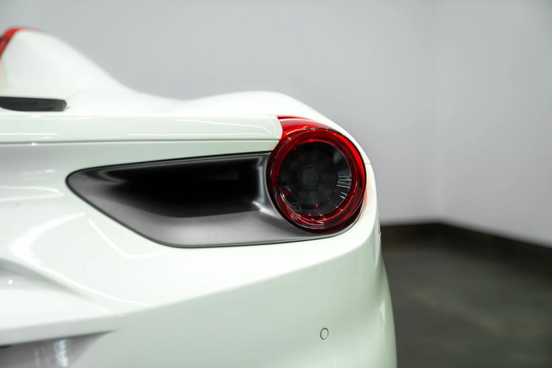 mph008_2879981562_ferrari_488_spider_2019_jpg_v_1754355020_4b870d9579