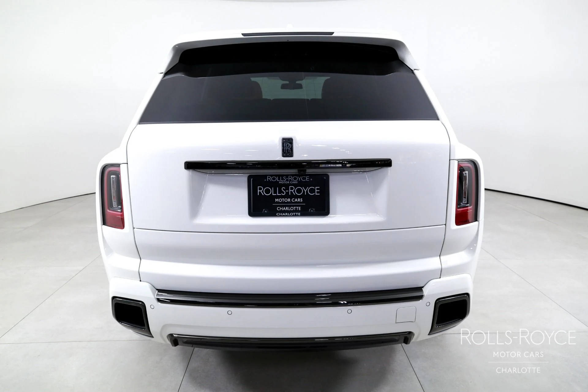 mph008_2883177881_Used_2025_Rolls_Royce_Black_Badge_Cullinan_1773240661_03542252a1