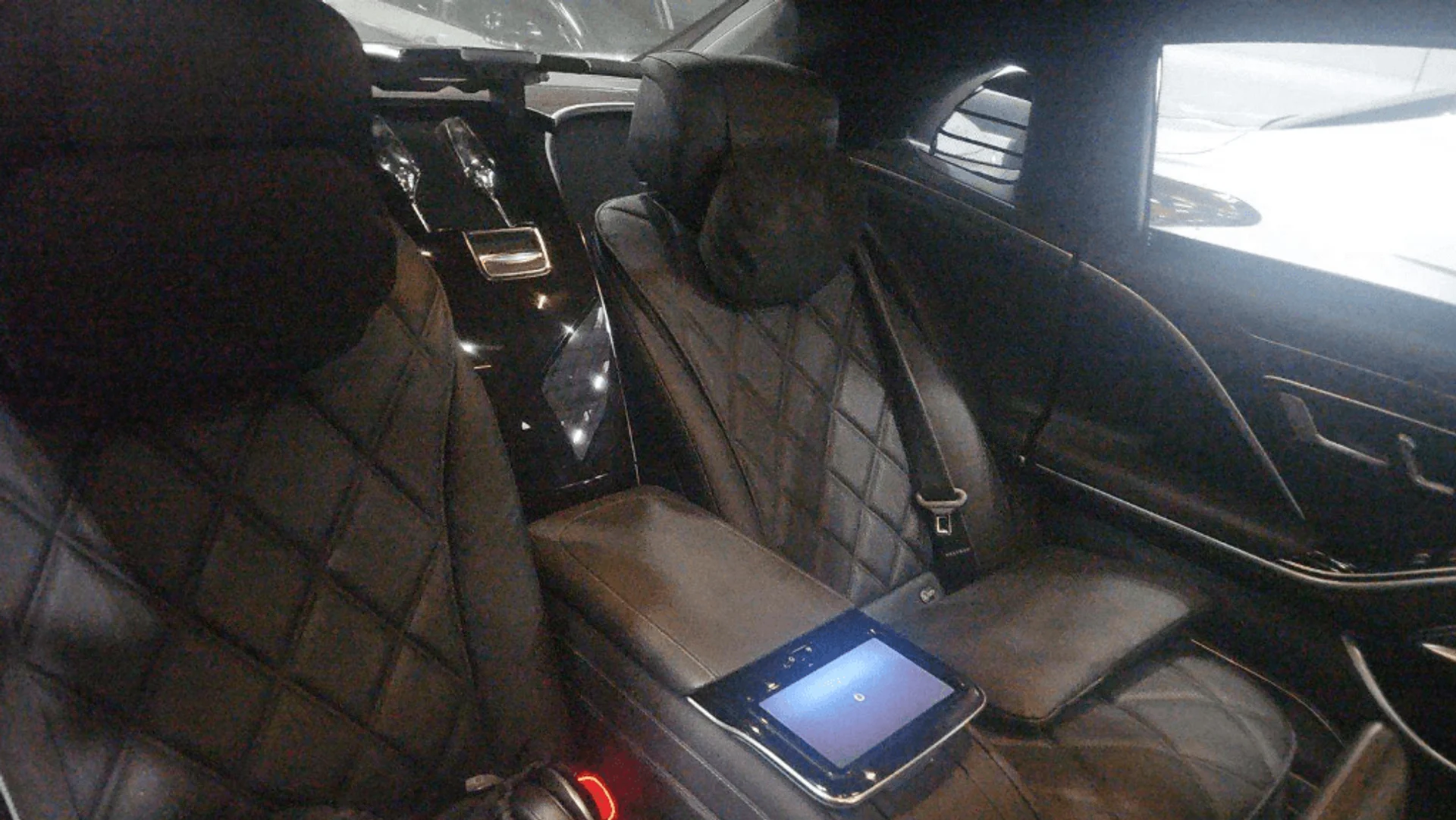 mph008_2885977808_szwf4o92s2421u5ekauij0r1by32_aab5c1502f