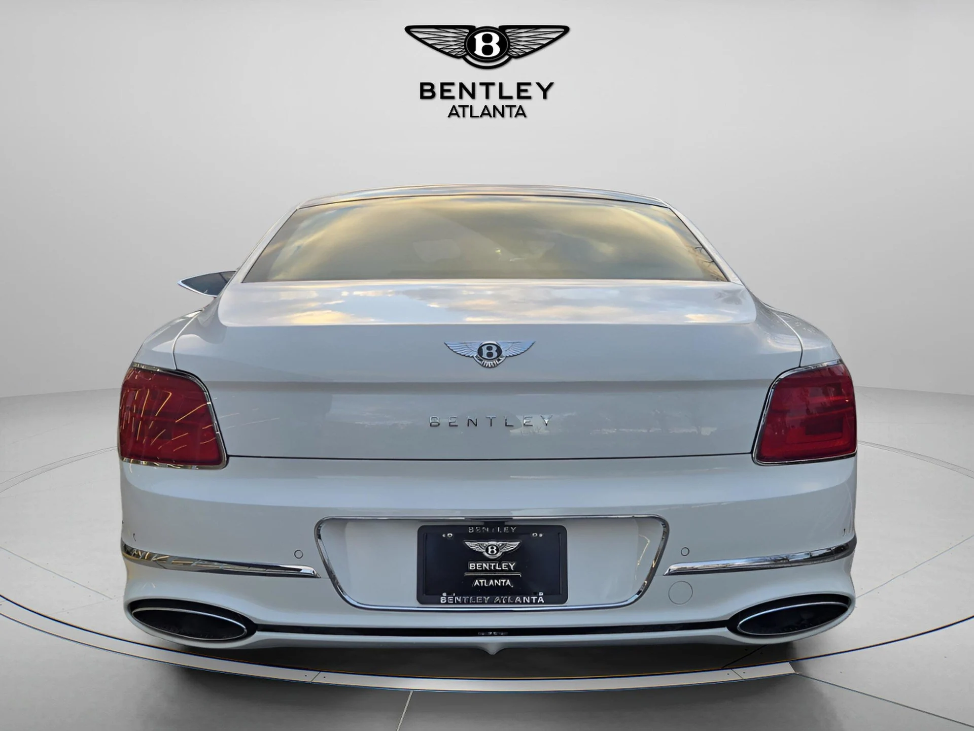 mph008_2886402294_cc876ae52d15f93ea746b4bab93bea73x_afadc39920