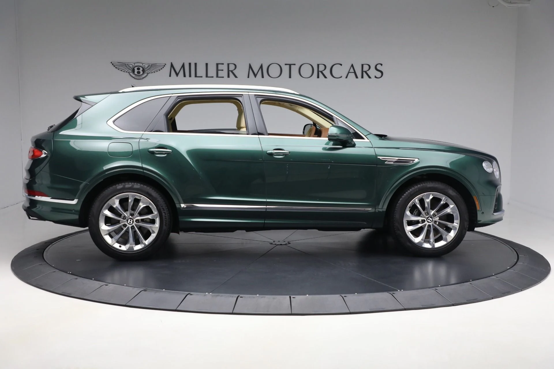 mph008_289329919_Used_2023_Bentley_Bentayga_V8_bd945f7b68