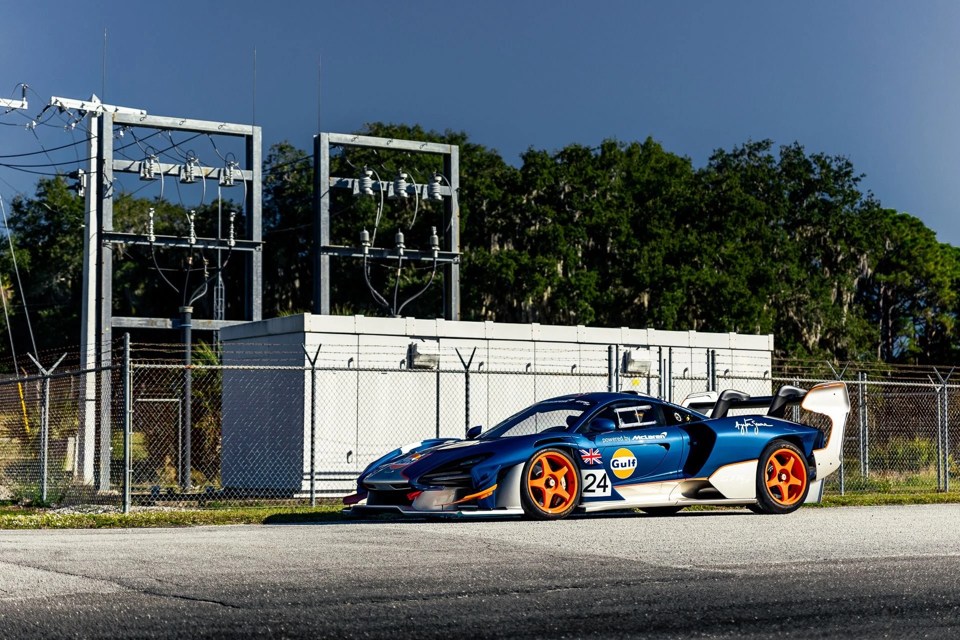 mph008_2893506757_Used_2020_Mc_Laren_Senna_GTR_LM_00e4b53c91