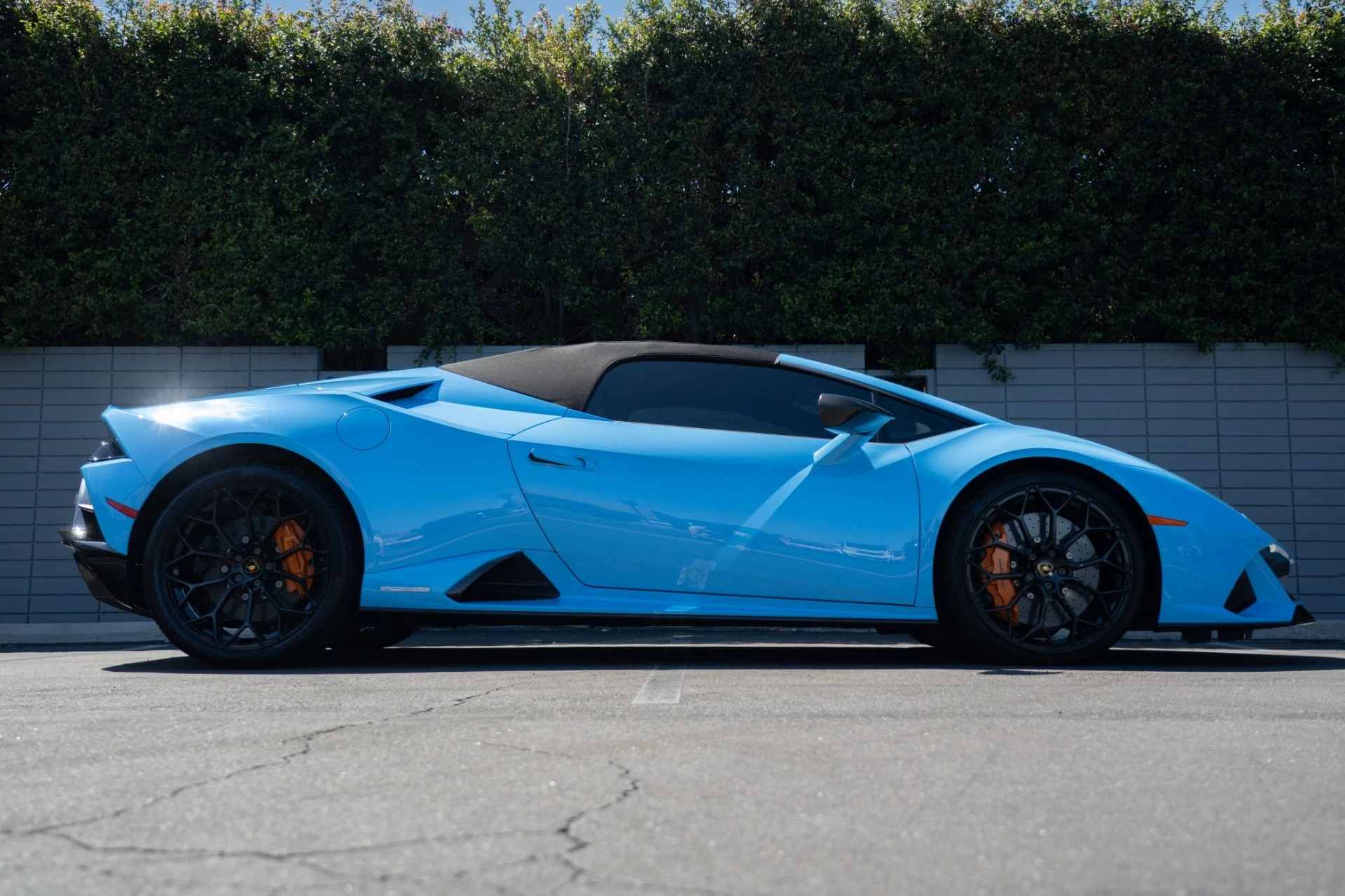 mph008_2895477002_Used_2024_Lamborghini_Huracan_EVO_Spyder_1757527007_b373409ed9