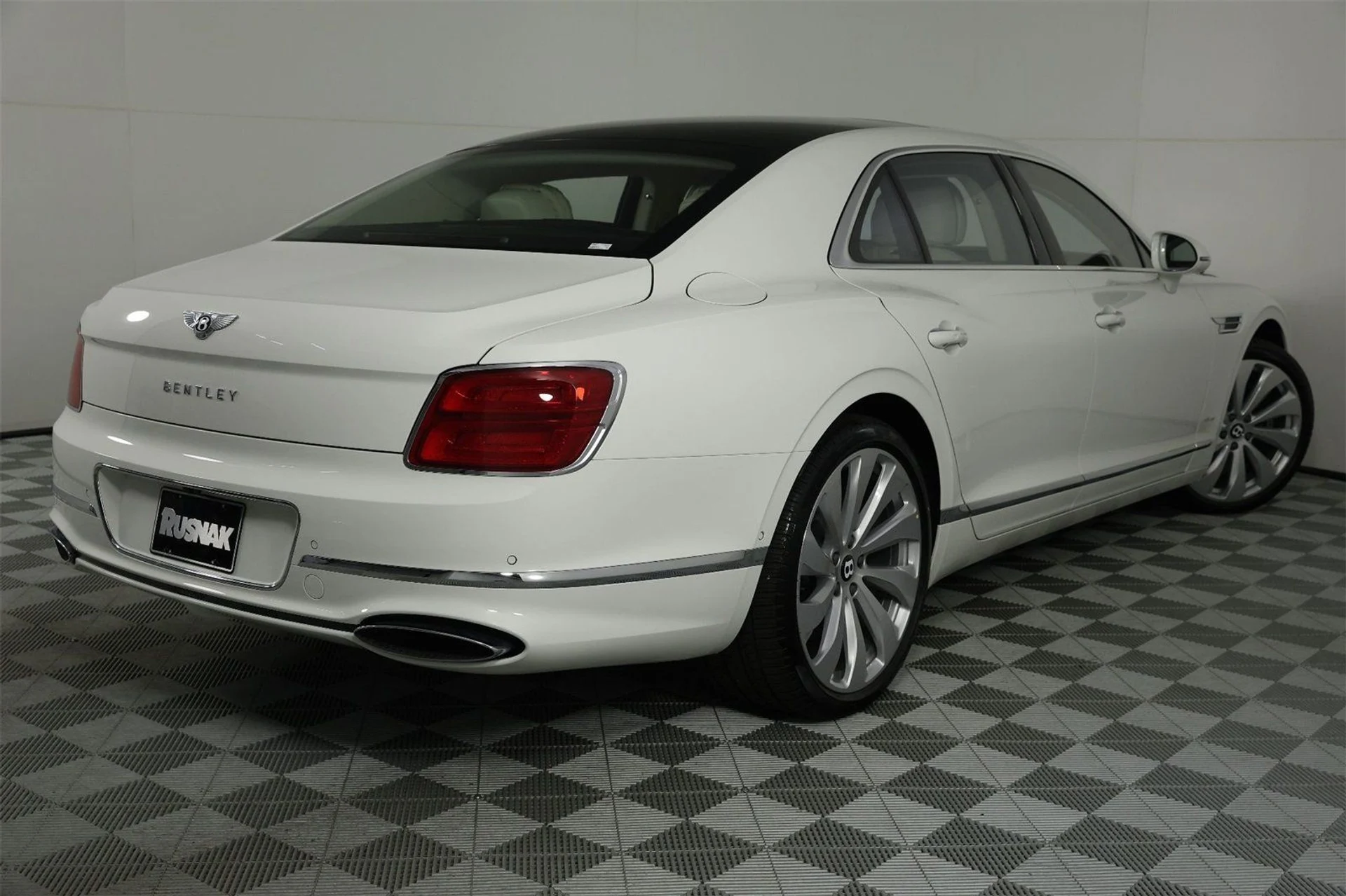 mph008_2897300123_8ef2914e175b128effd7a0dbacf73e2c_a66c4d27f7