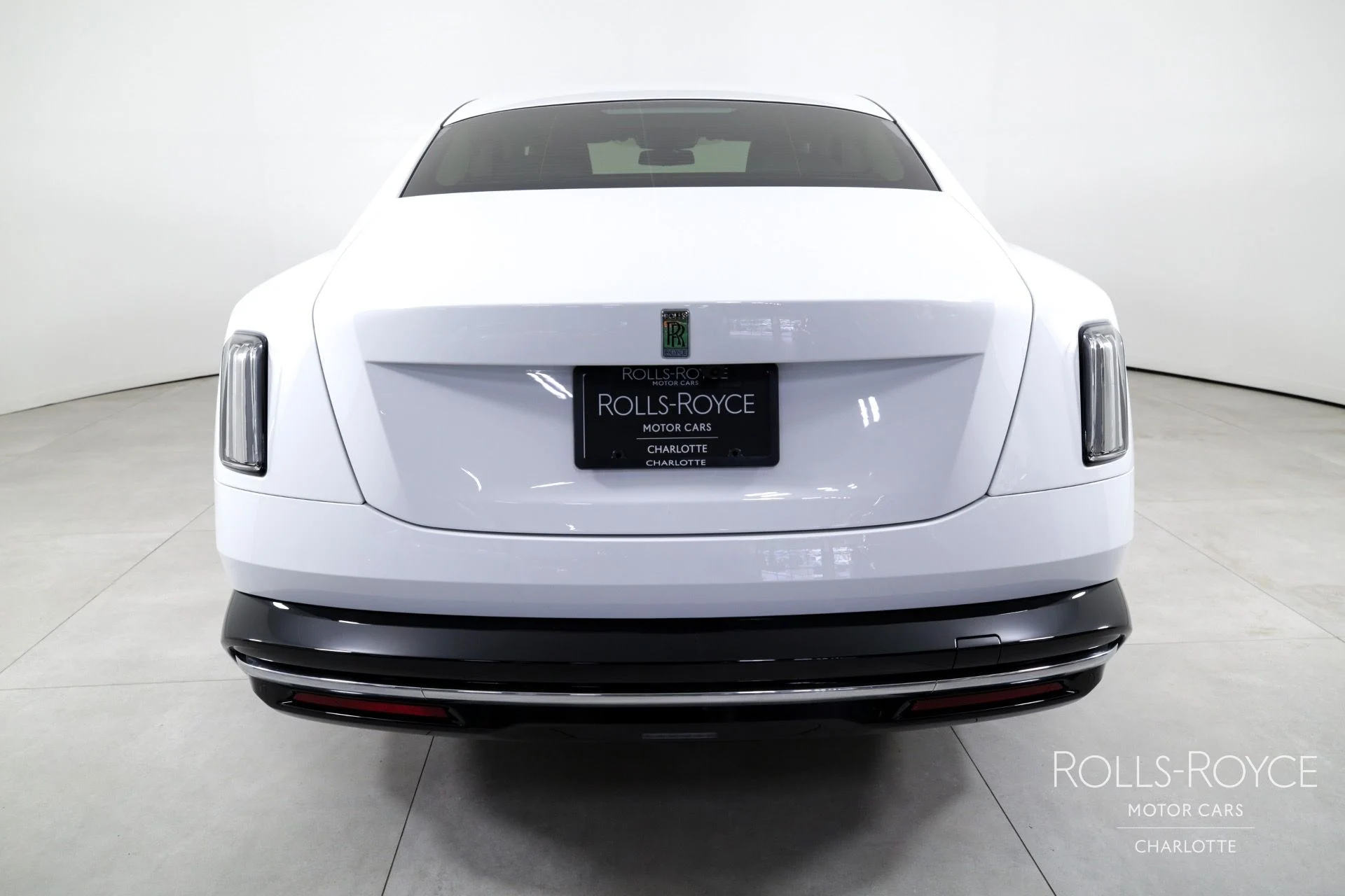mph008_2898799858_Used_2024_Rolls_Royce_Spectre_1722271602_bdb0430f46