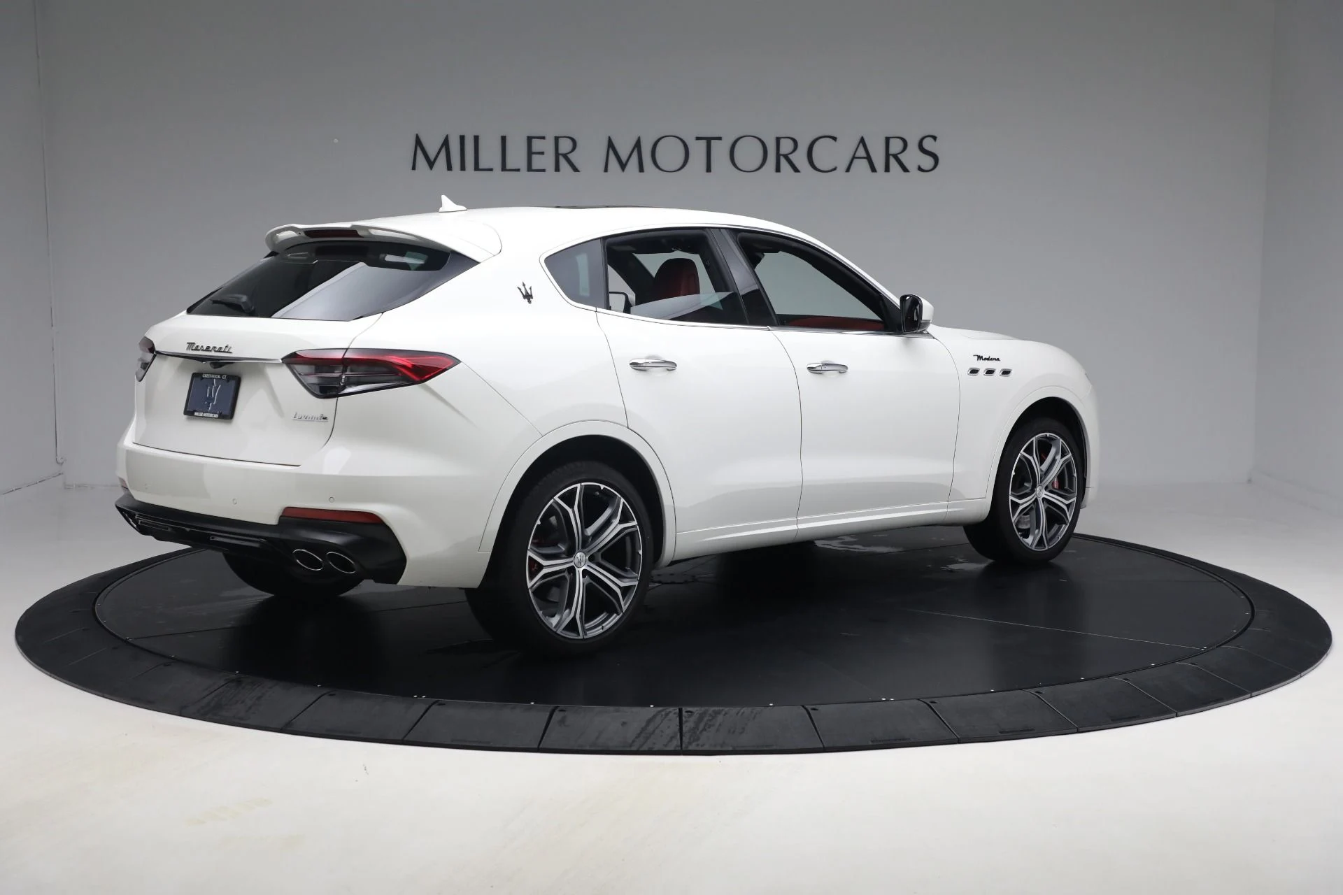 mph008_2909973893_Used_2022_Maserati_Levante_Modena_8babfac008