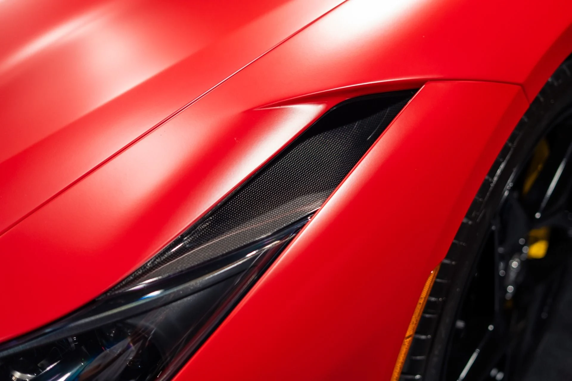 mph008_2912572754_Used_2022_Ferrari_F8_Spider_MASSIVE_500000_MSRP_1784234163_3d88f8b967