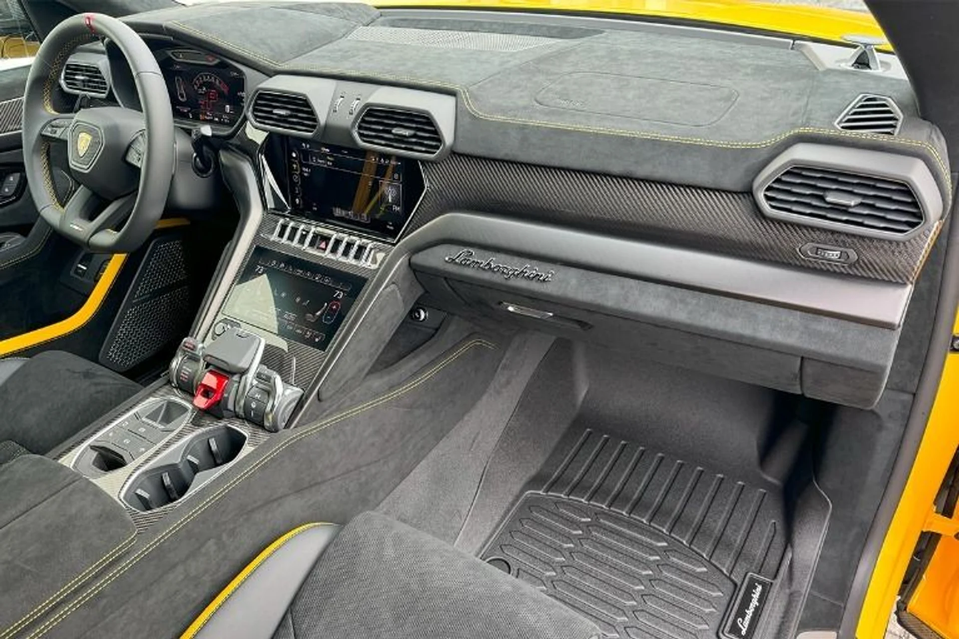 mph008_2912700853_Used_2024_Lamborghini_Urus_Performante_1737405766_a2ac45a9fa