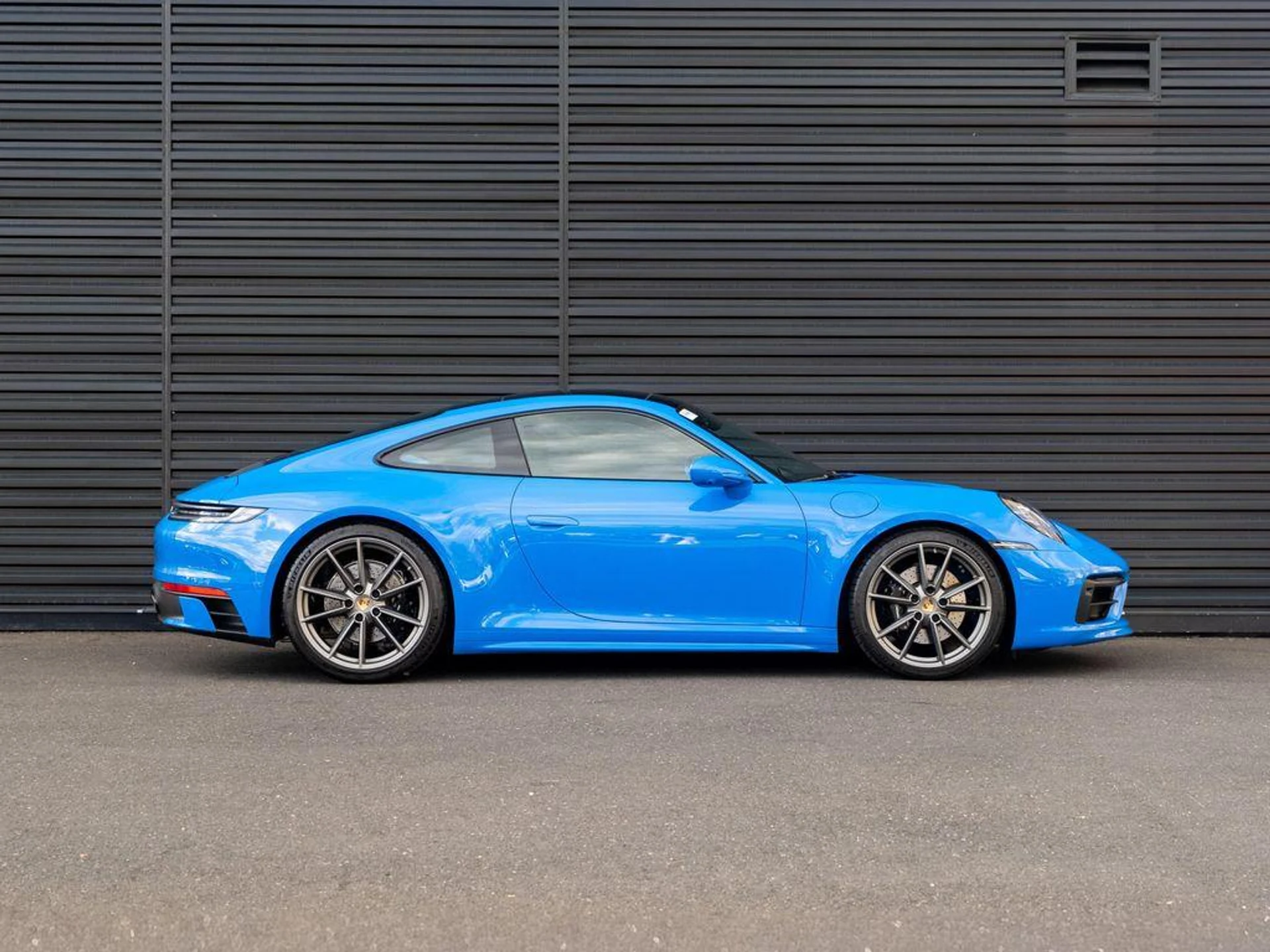 mph008_2913961530_9_Rpf_Ns_W5amb_Sm9_W_dc6_cv_Xep94_6614db4b22