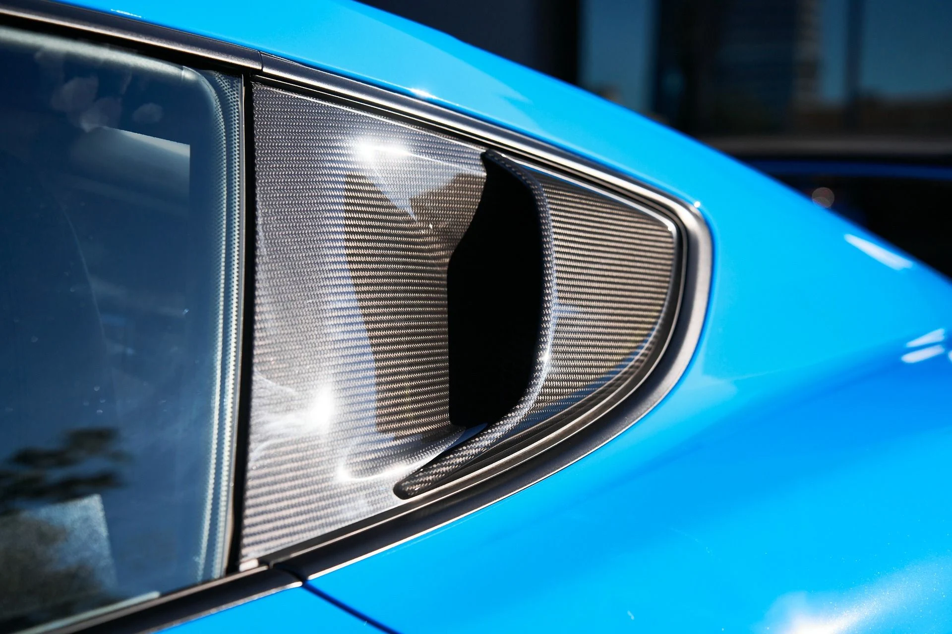 mph008_2917580042_Used_2024_Porsche_718_Cayman_GT_4_RS_1757637871_5d5b9dcb7b