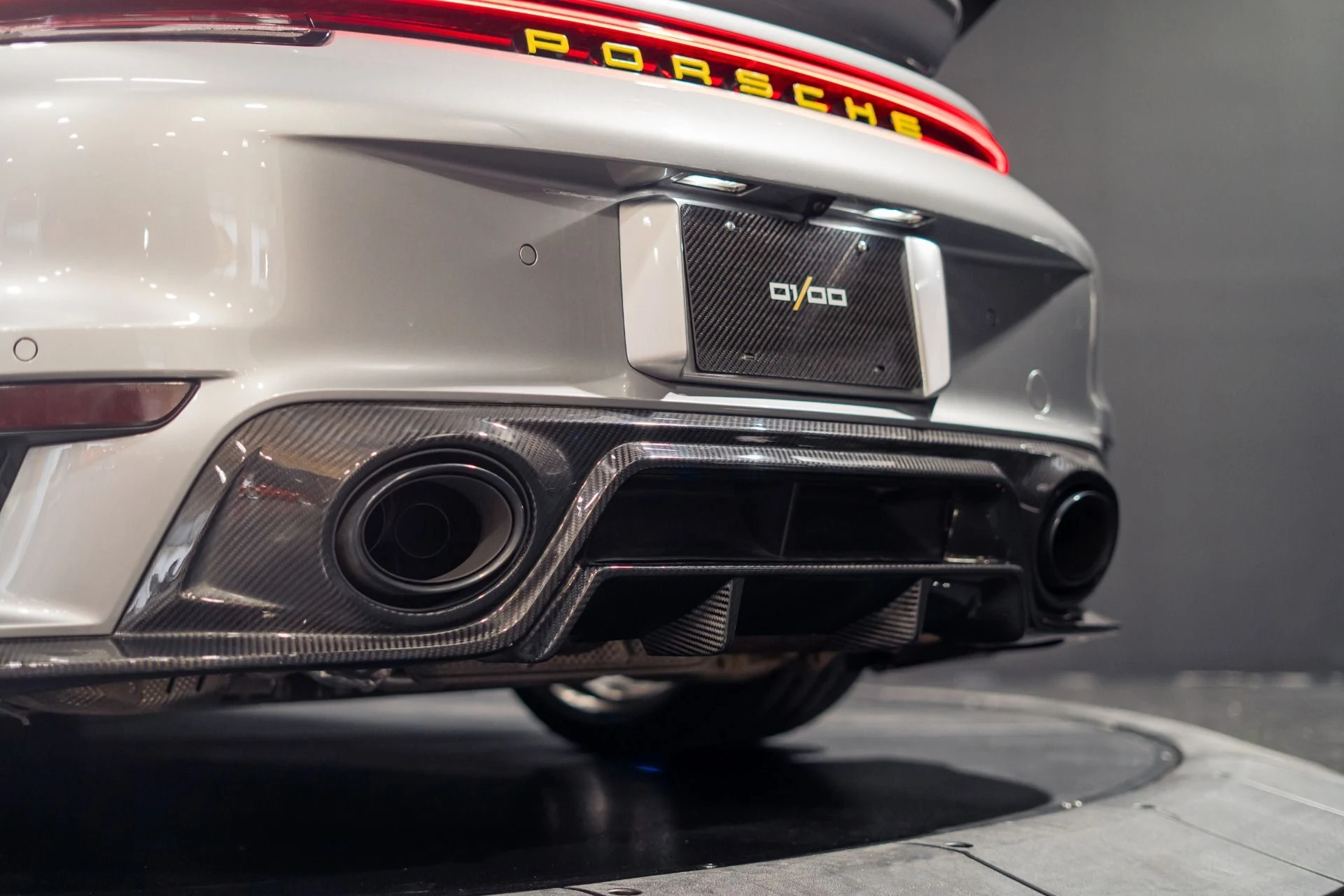 mph008_2927012999_Used_2021_Porsche_911_Turbo_S_Full_Carbon_Bodykit_HRE_Wheels_1783103320_1857042fba