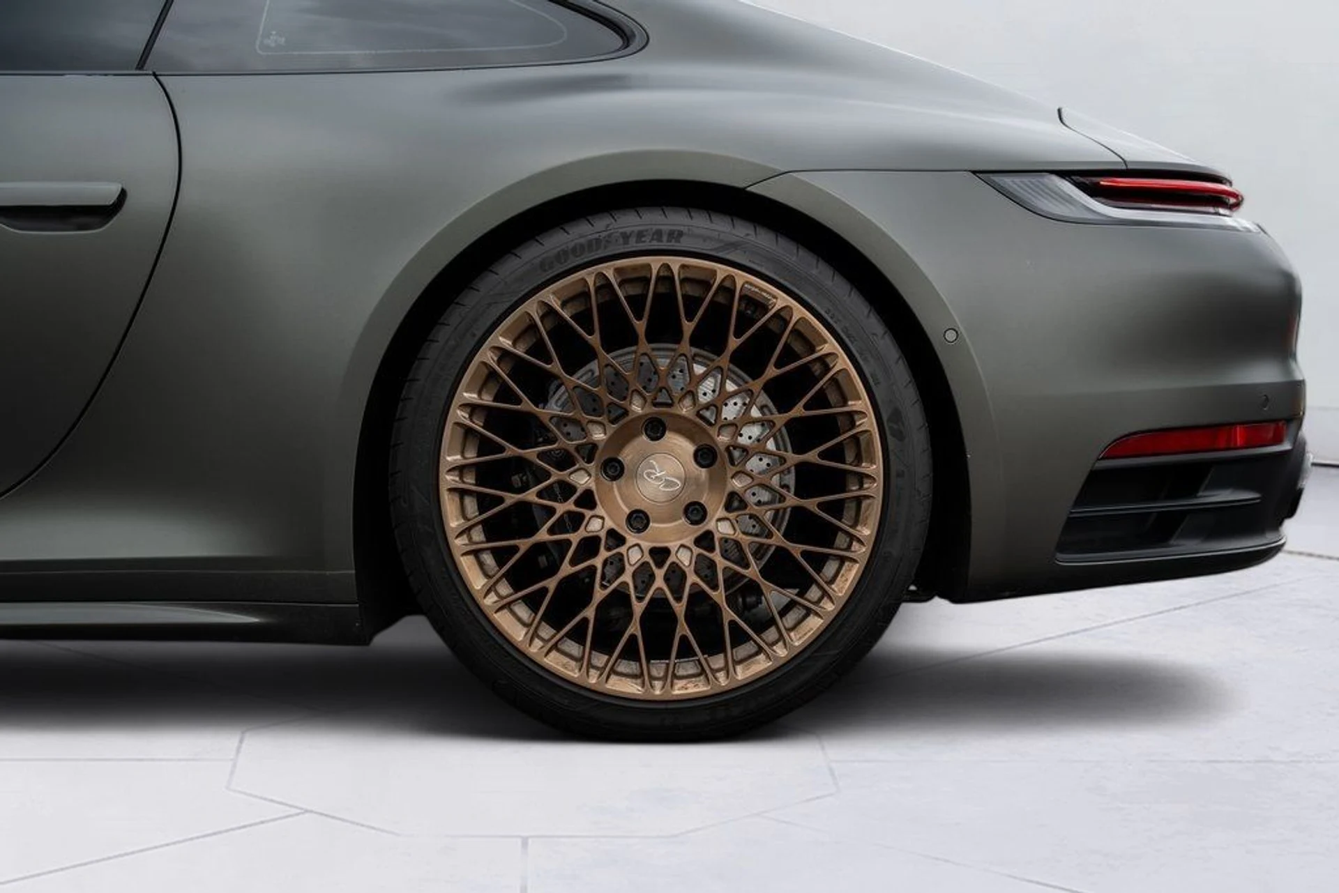 mph008_2930913716_image_10_e15e98697e