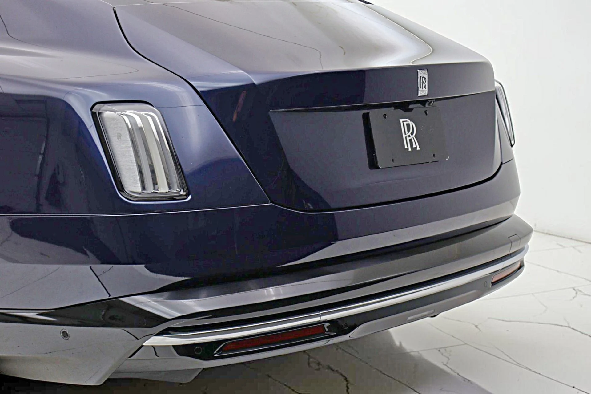 mph008_2932035933_Used_2024_Rolls_Royce_Spectre_e96310610a
