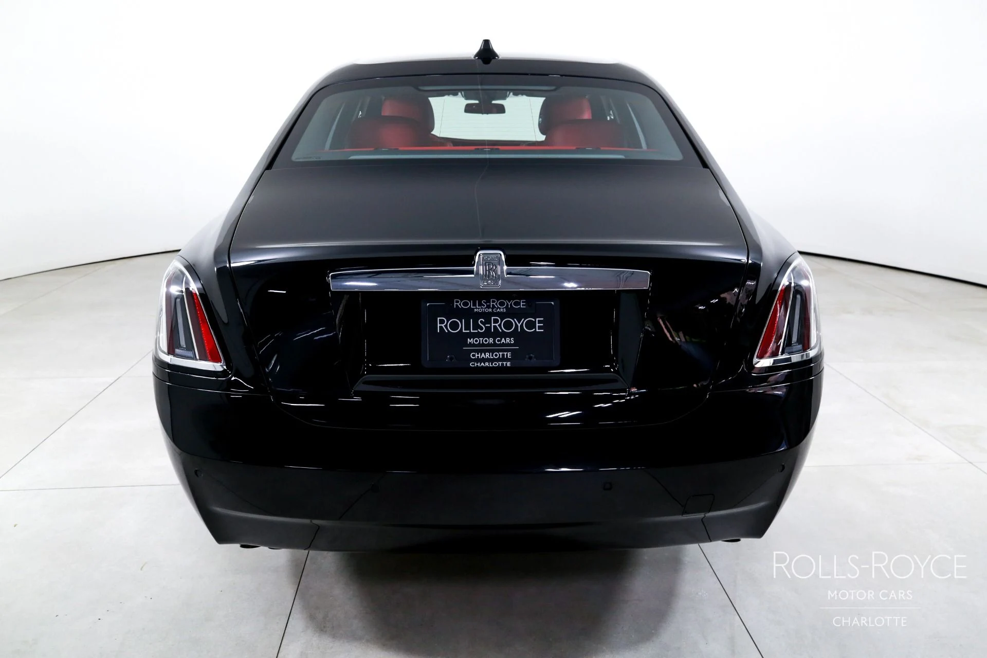mph008_2933420973_Used_2025_Rolls_Royce_Ghost_1751386071_95f3570c21