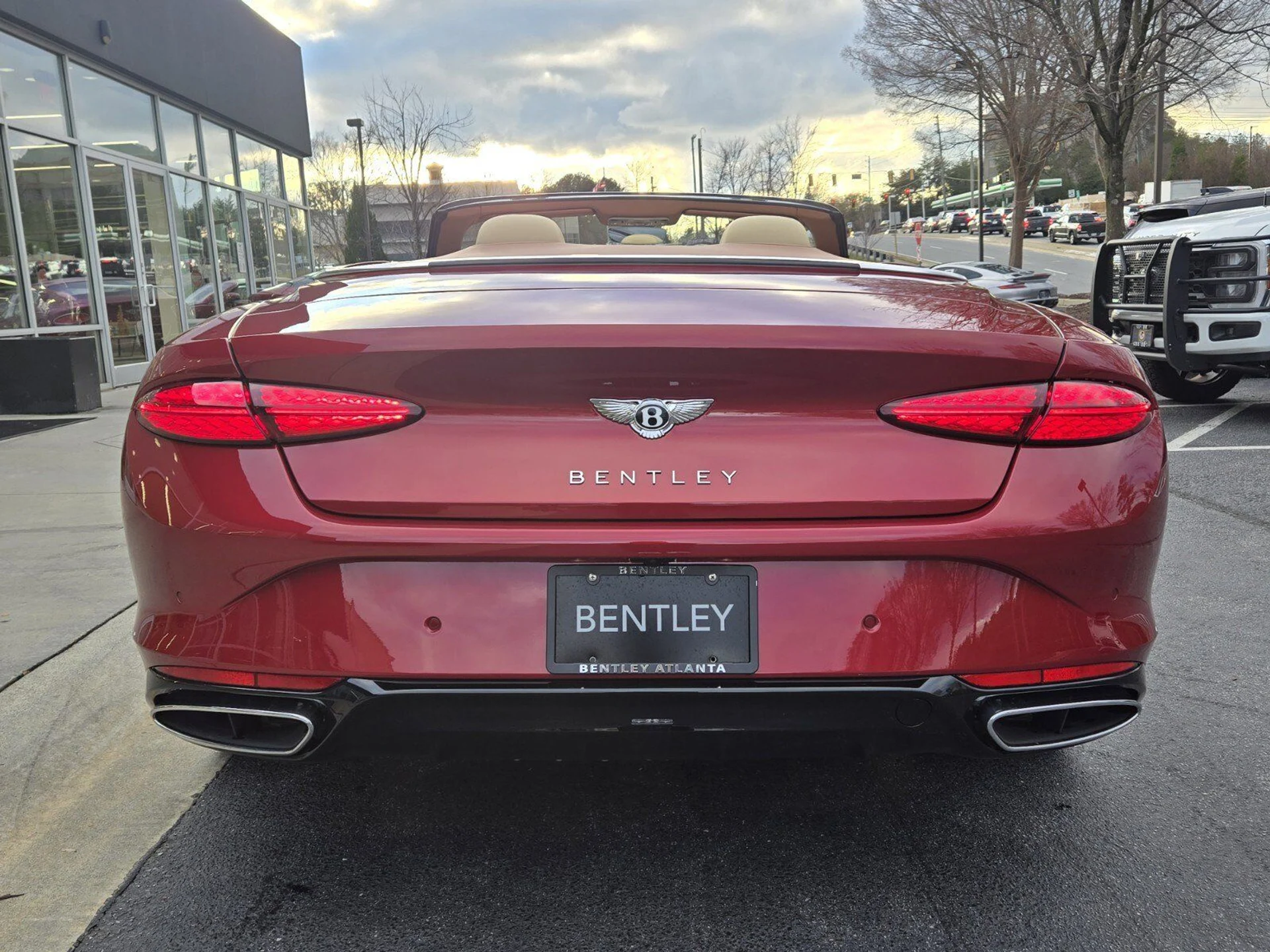 mph008_29354082_9591a663b5b9979c3848e990aae406e7x_fbb68ef4db