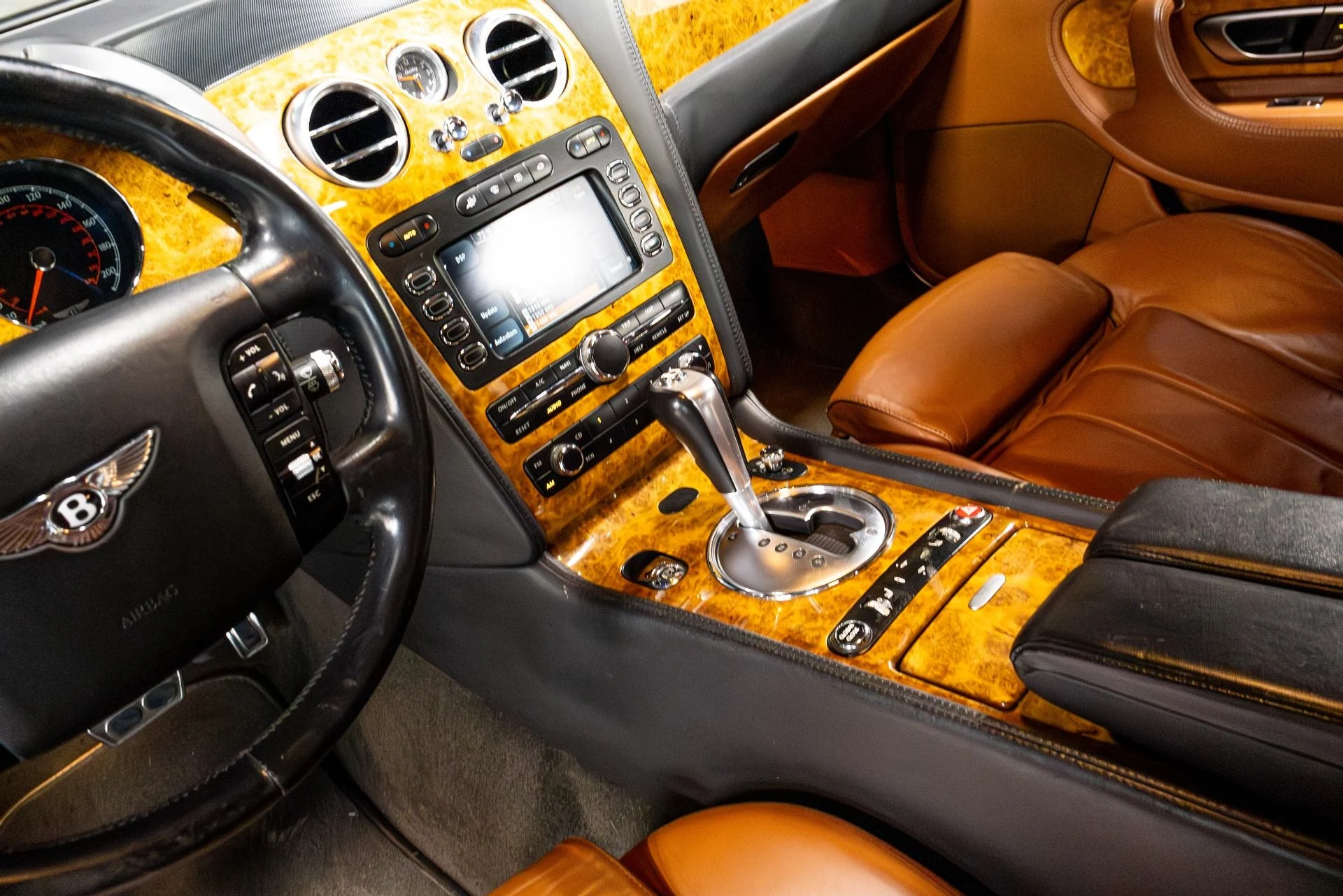 mph008_294073852_Used_2004_Bentley_Continental_GT_1776778779_aedbf6ab45