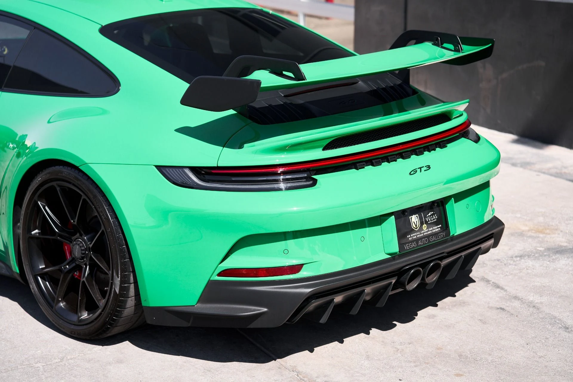 mph008_2944682762_Used_2022_Porsche_911_GT_3_1763574748_dd94e47d67