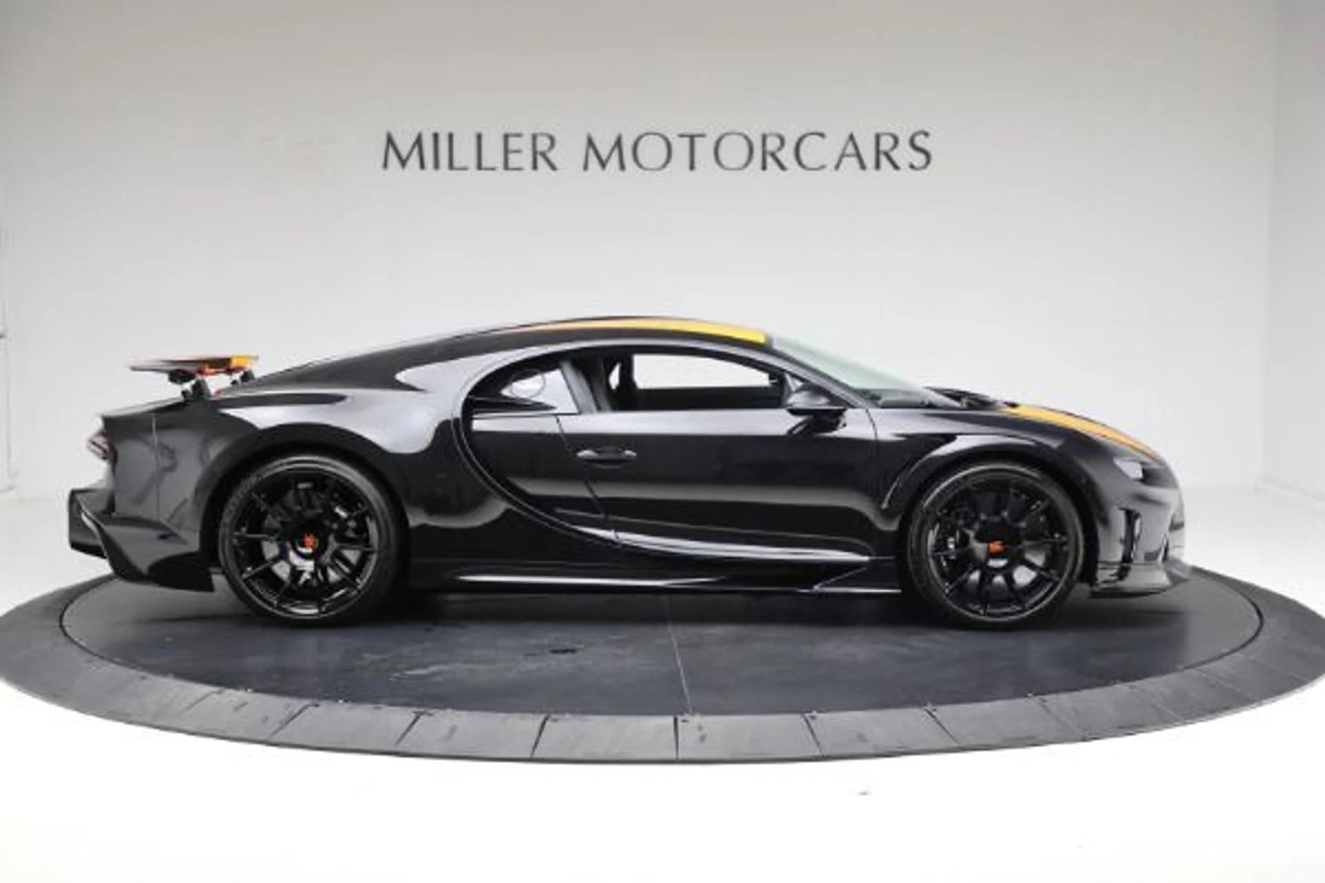 mph008_2948920897_Used_2022_Bugatti_Chiron_Super_Sport_33e8f1f0cd