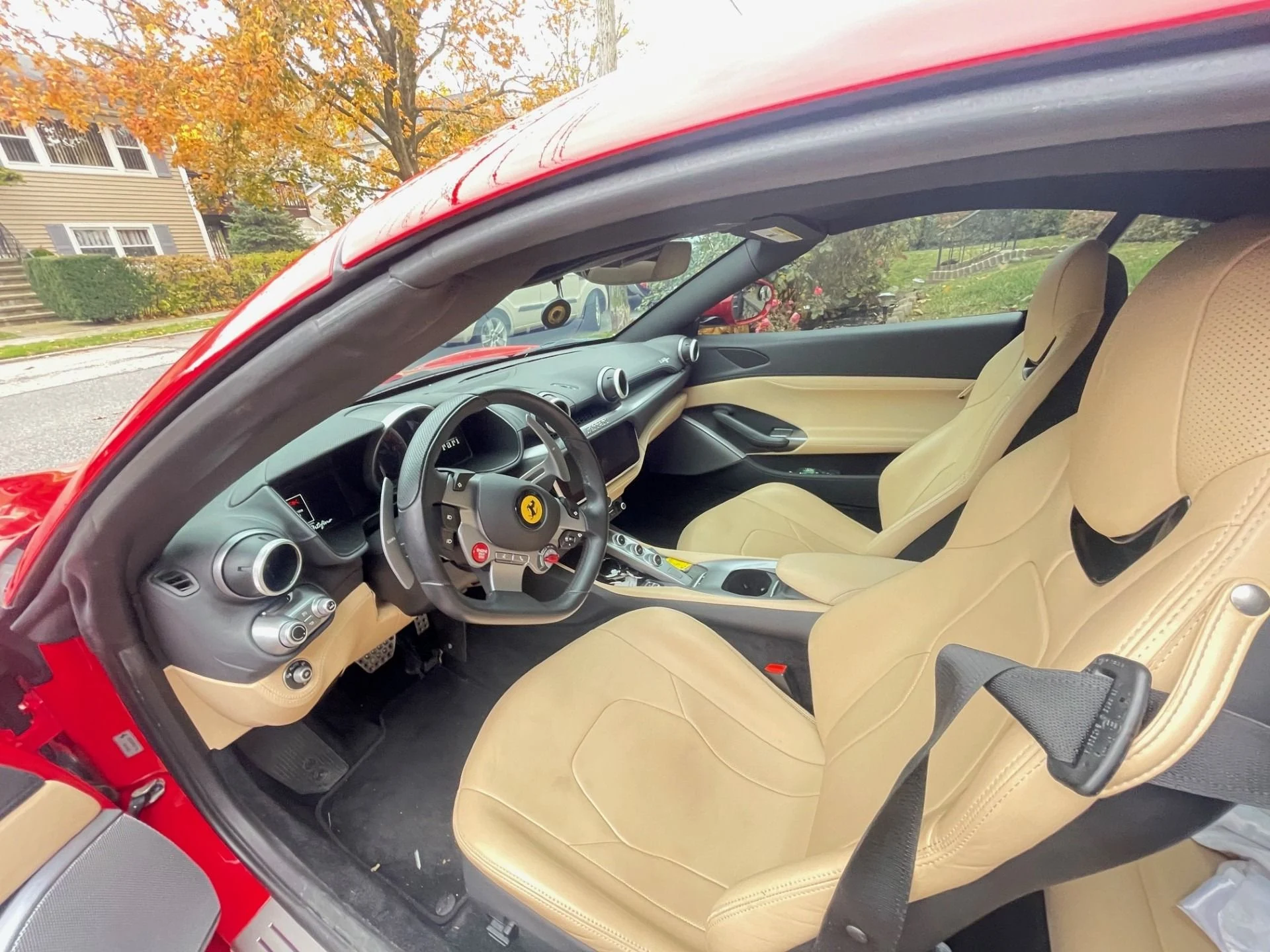 mph008_2955053313_Used_2019_Ferrari_Portofino_1763747011_1d93330e72