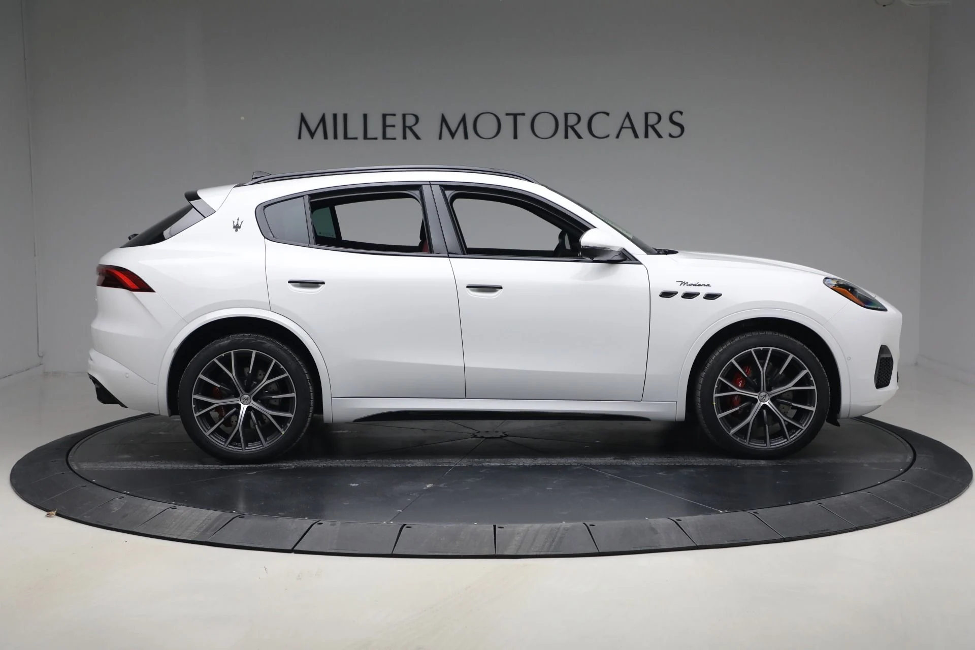 mph008_2956951652_New_2026_Maserati_Grecale_Modena_1769722385_2420ac1766