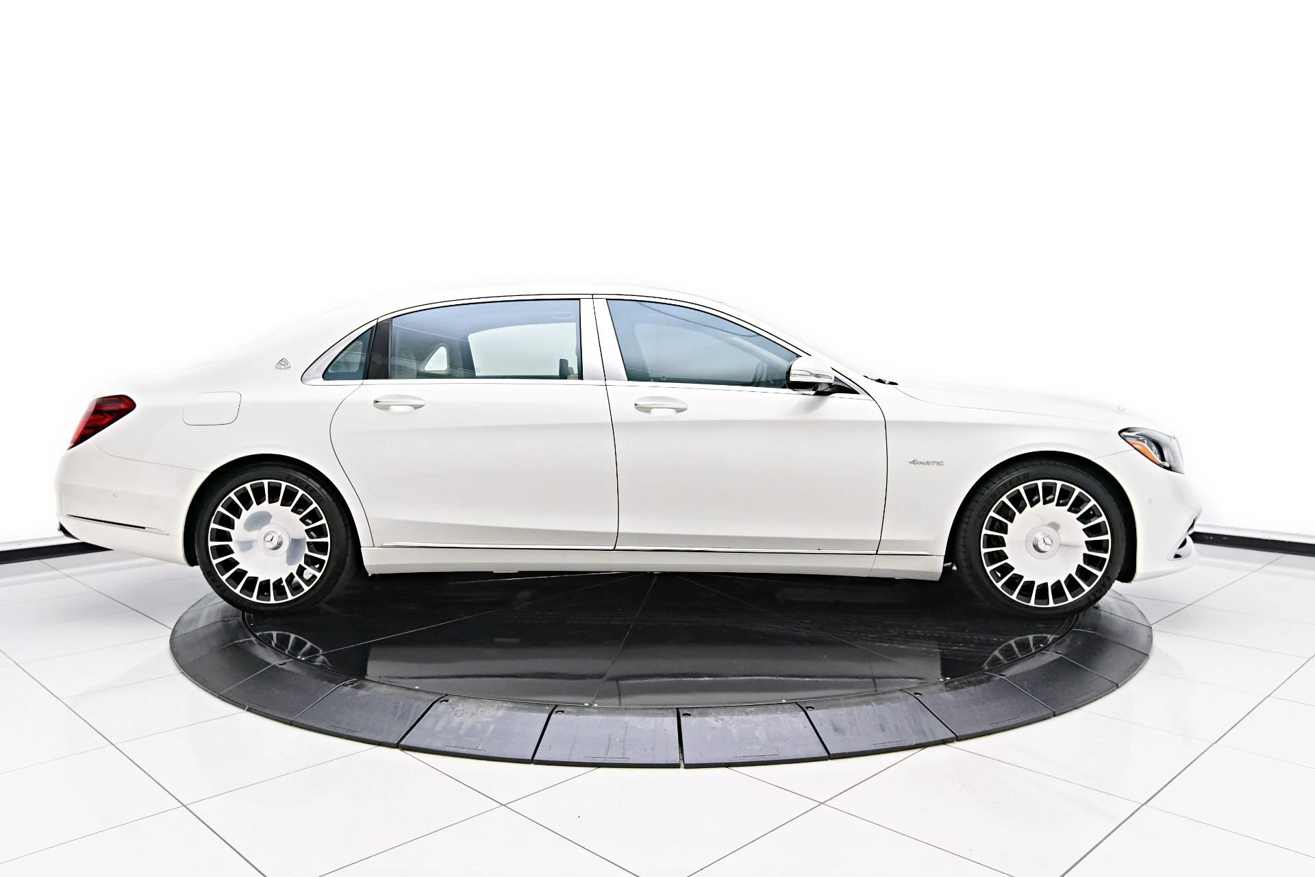 mph008_296152691_Used_2020_Mercedes_Benz_S_Class_Maybach_S_560_1686091105_674cf348f9