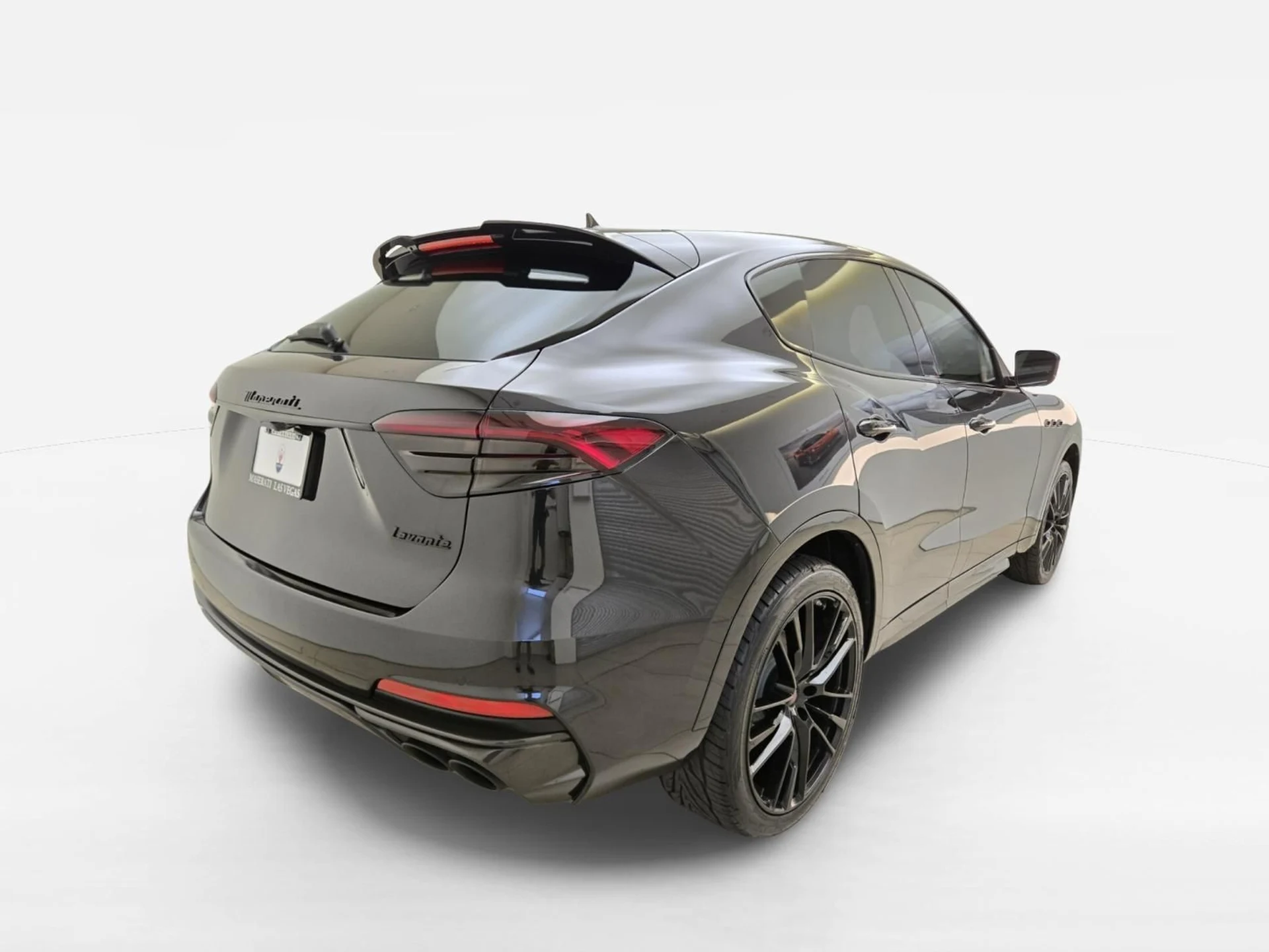 mph008_2962789672_Used_2024_Maserati_Levante_Trofeo_1782453351_a5d70a57bc