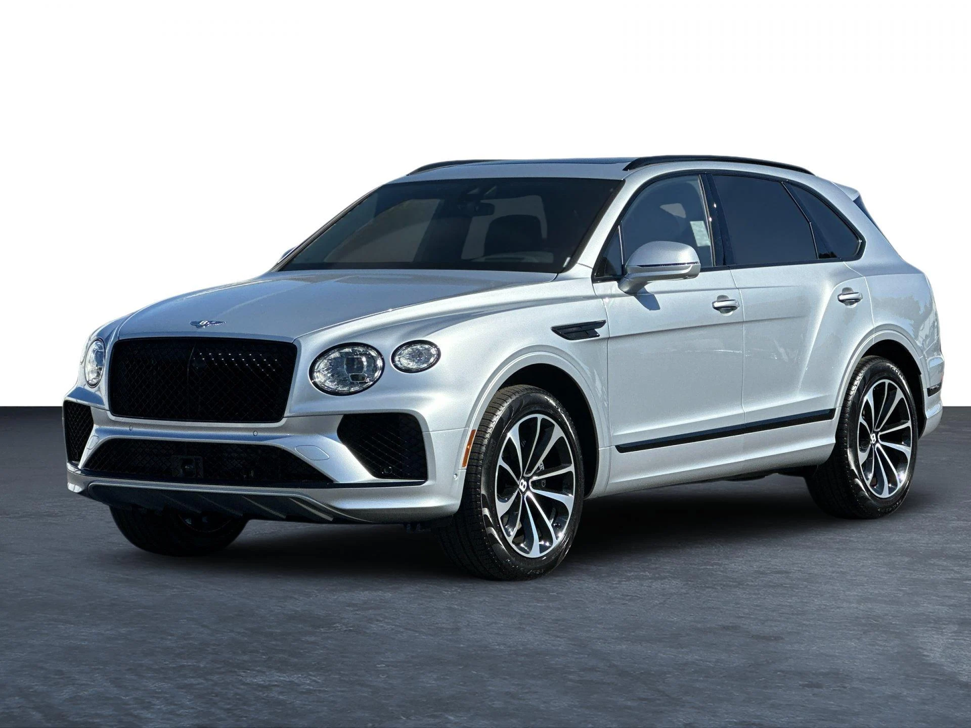 mph008_2963119429_New_2025_Bentley_Bentayga_V8_1755698833_50f35a6716