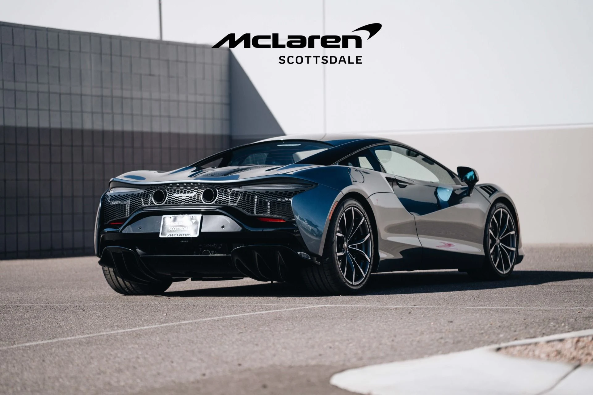 mph008_296732369_Used_2023_MCLAREN_ARTURA_Tech_Lux_1732172355_7e30af68f8