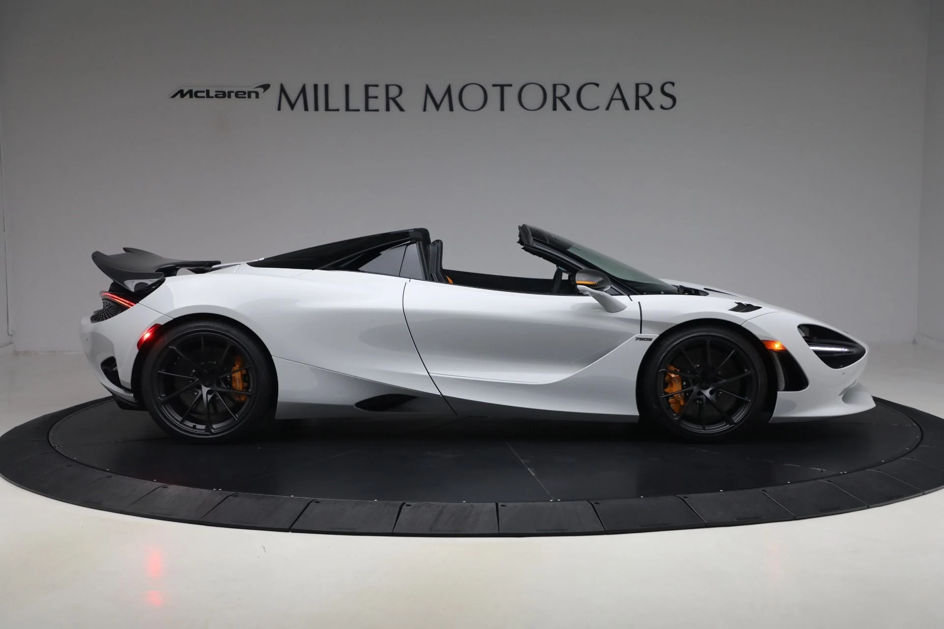 mph008_2968571378_New_2027_Mc_Laren_750_S_Spider_Performance_5b8aa6b19e