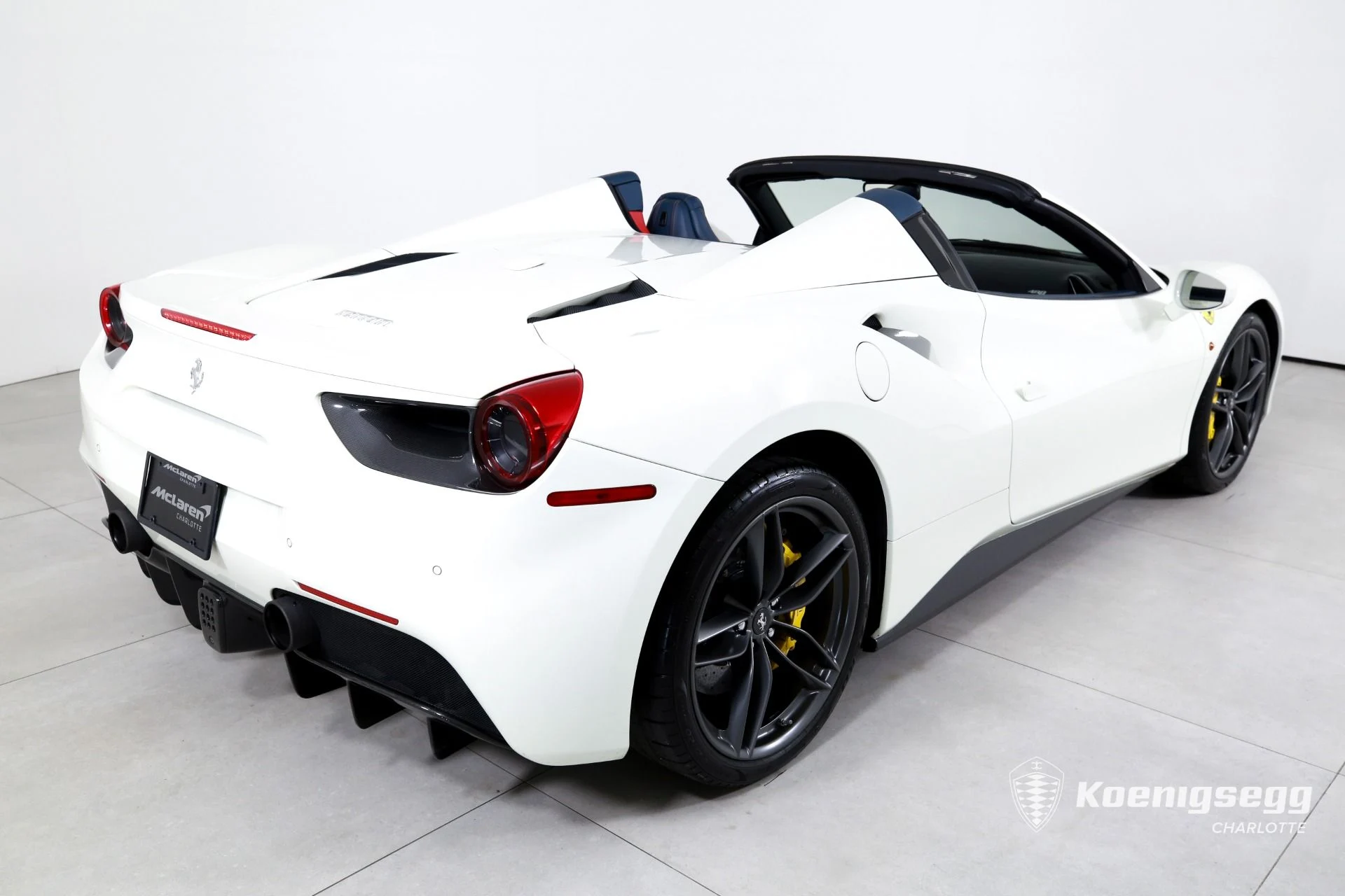 mph008_298693999_Used_2018_Ferrari_488_Spider_1782838547_5ba7e33c14