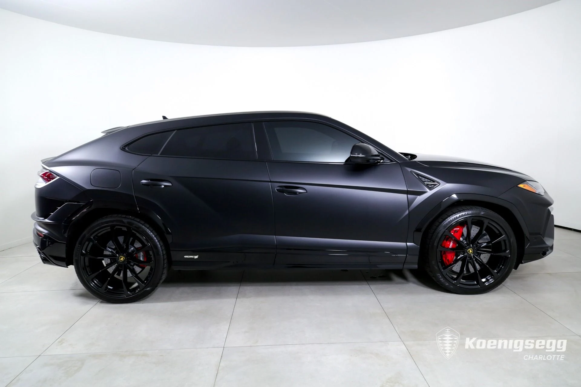 mph008_2999654857_Used_2024_Lamborghini_Urus_S_1761085478_faf8765339