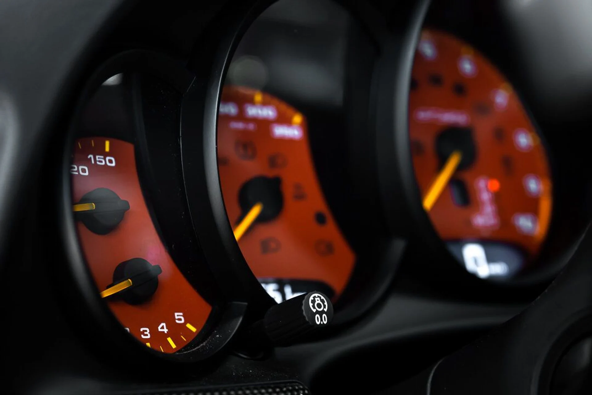 mph008_3008558682_porsche_911_2016_jpg_v_1754355020_728dec49d2