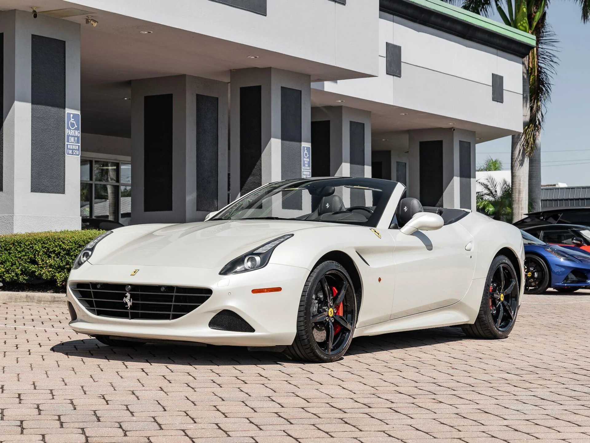 mph008_3021930177_Used_2015_Ferrari_California_T_1793034429_9727d1905f