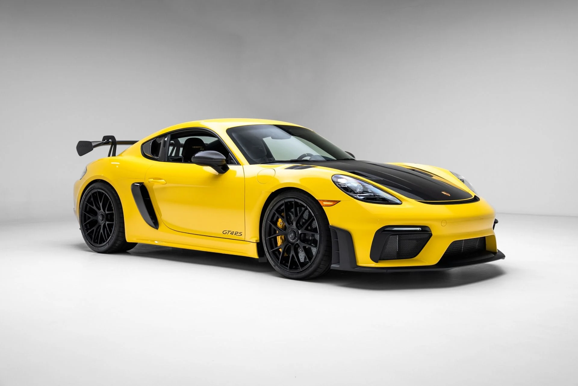 mph008_3024912736_Used_2024_Porsche_718_Cayman_GT_4_RS_1775511445_e995ca11bf