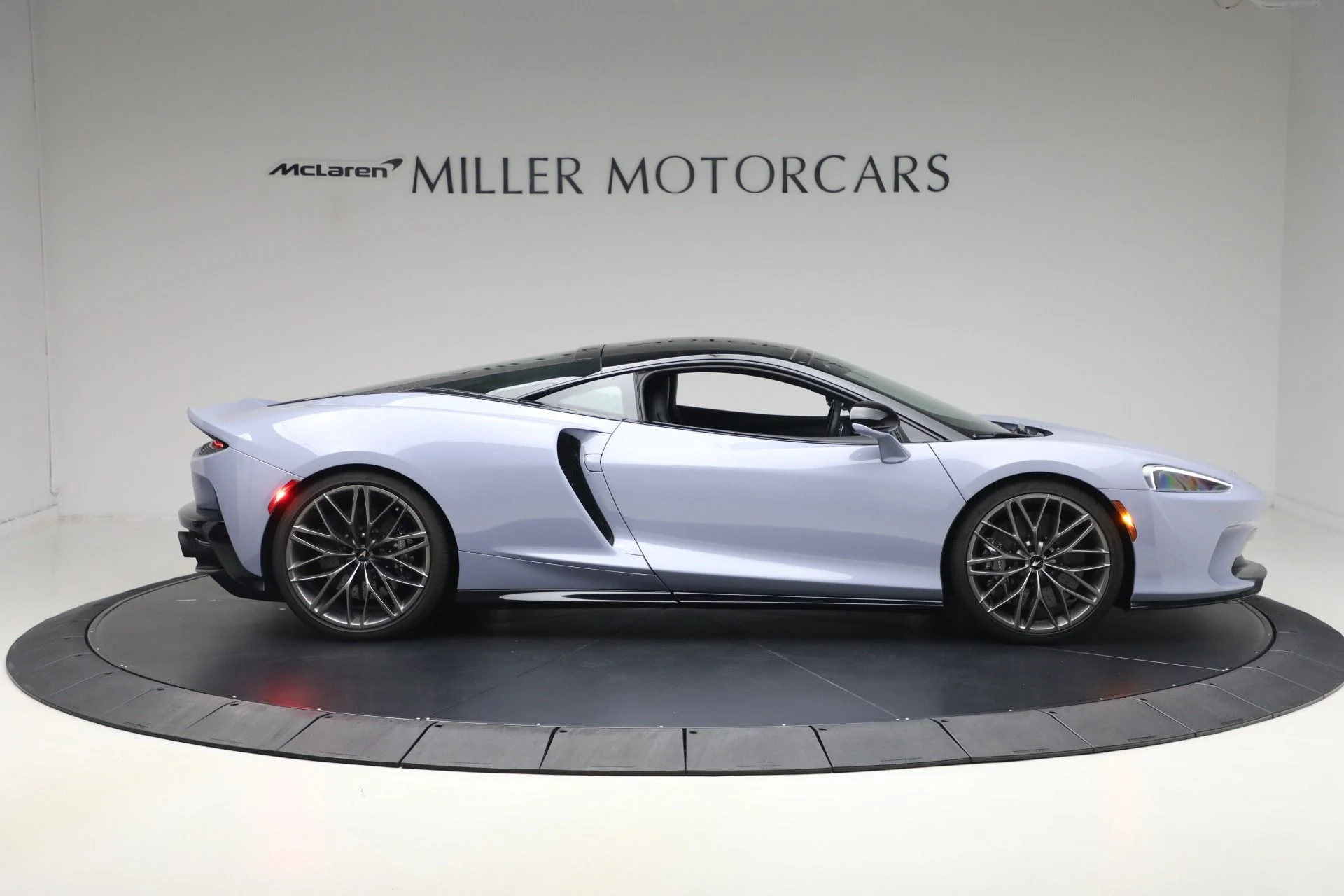 mph008_3025124142_Used_2022_Mc_Laren_GT_Luxe_e856a9a844