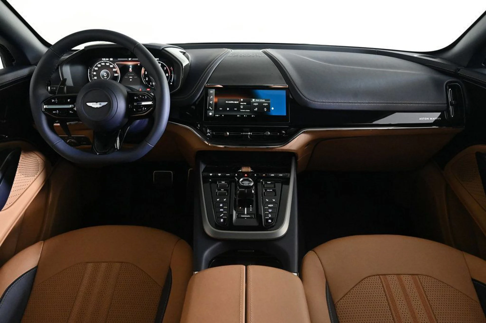 mph008_3029961463_new_2026_aston_martin_dbx_707awd_11350_22964194_9_1024_465a058118