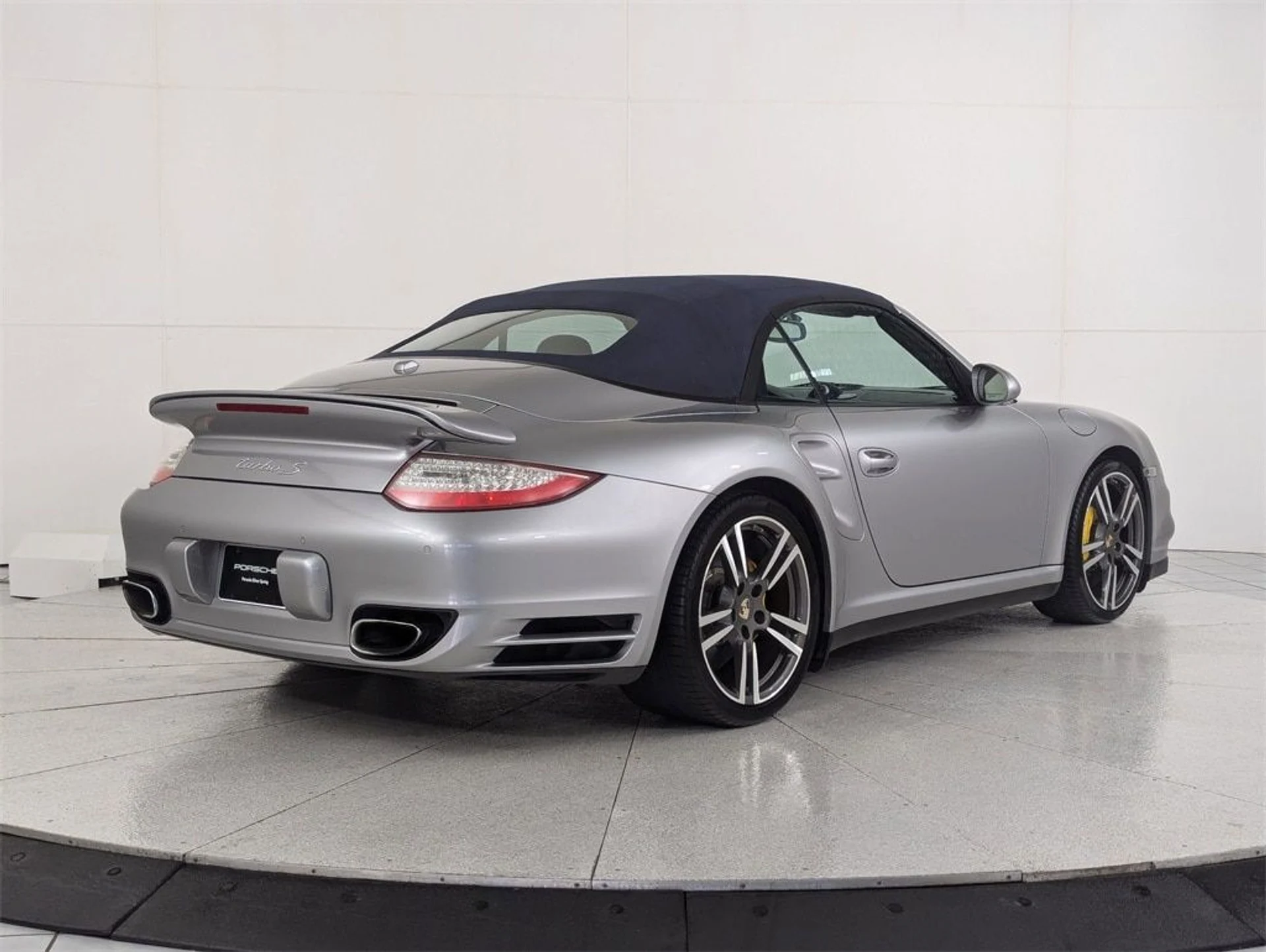 mph008_3034781682_5ff7ae3cd3fb7842db7a342a317b3e34x_b12ae41d1c