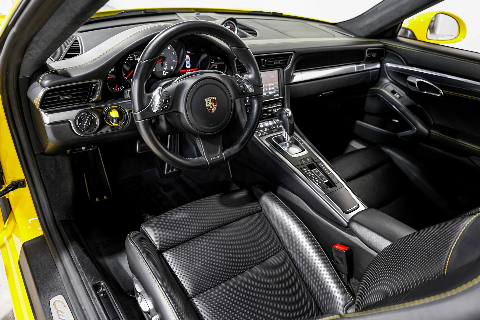 mph008_3034891601_cf79b99384daed855decc55492cbe746x_0c275a8e2e