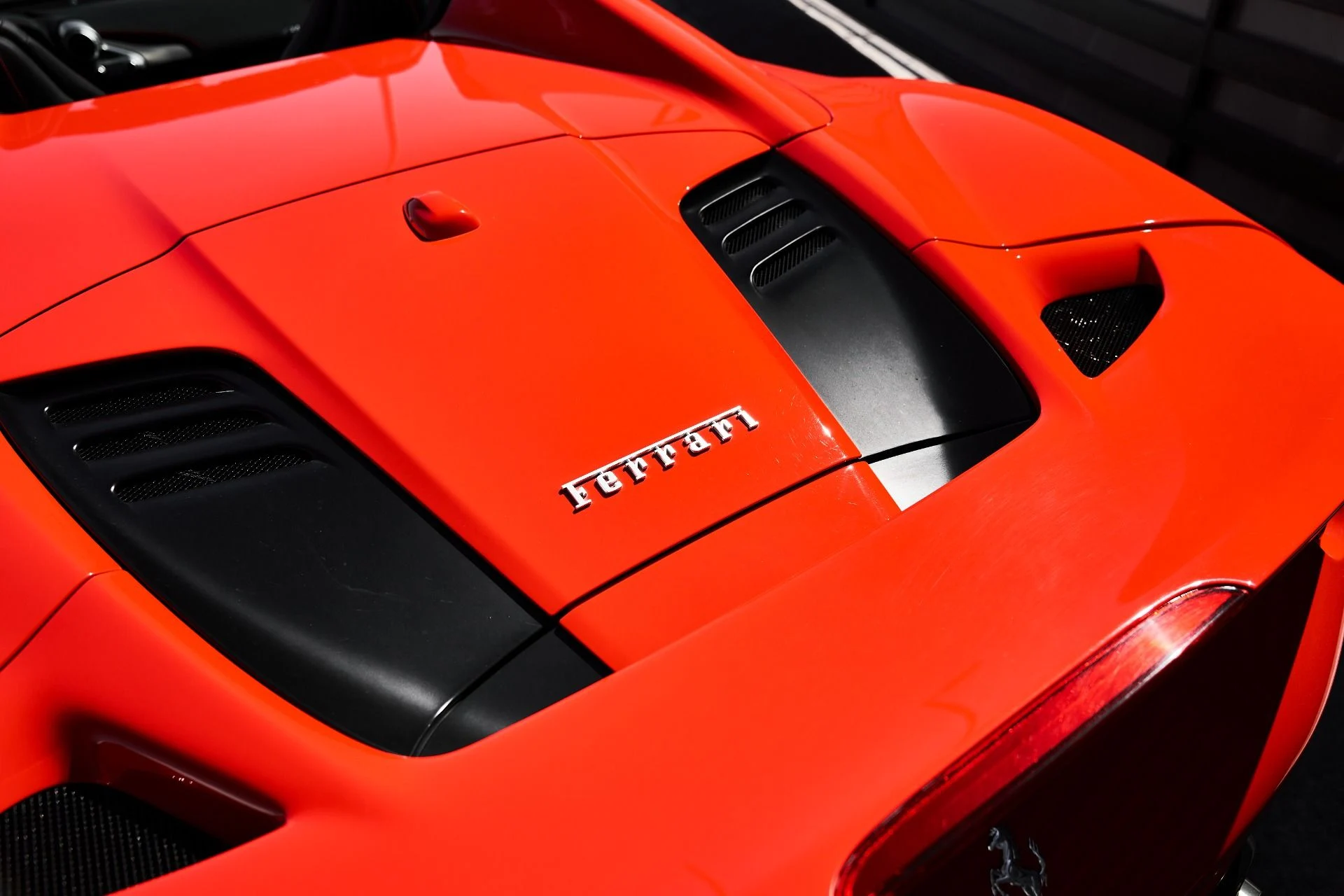 mph008_3035812216_Used_2023_Ferrari_F8_Spider_Base_1774742596_f925f722a0