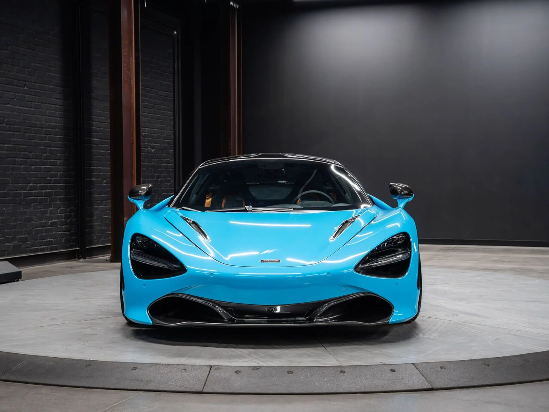 mph008_3040210835_mclaren_720s_2018_09215e06ad
