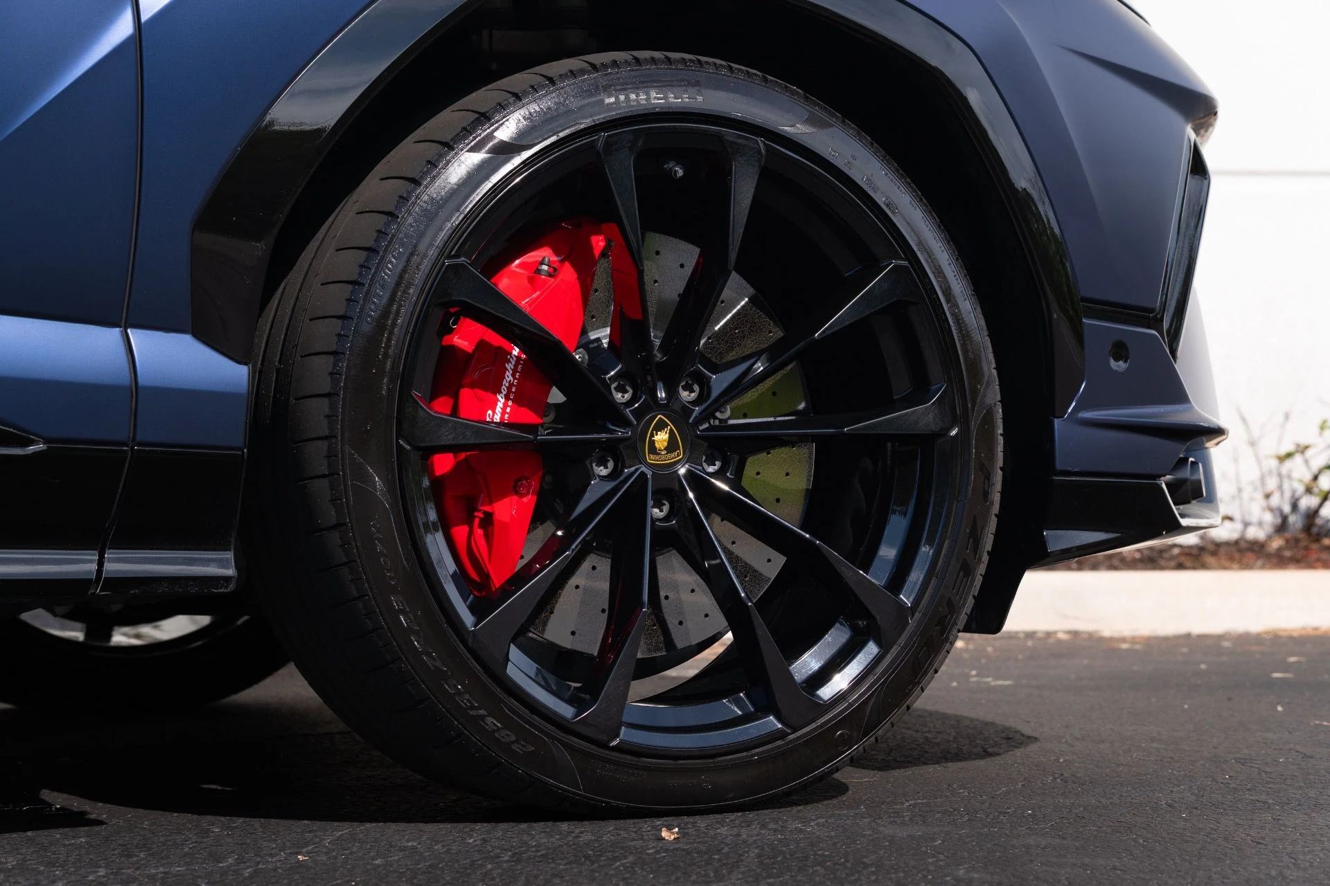mph008_3044471643_Used_2024_Lamborghini_Urus_S_1781216022_80779154fb
