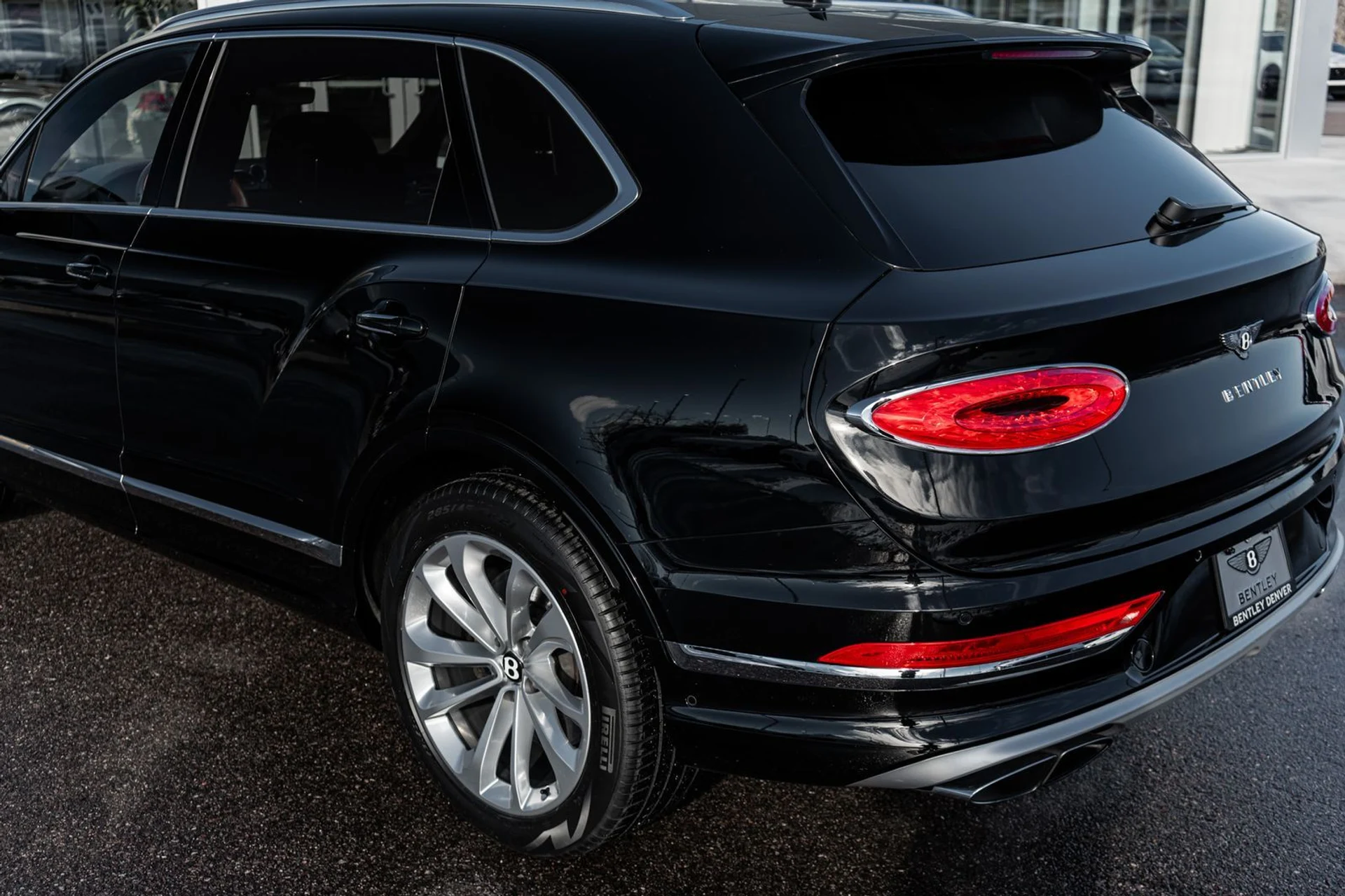 mph008_305291109_ce7c1dae_a5b3_40bf_80c5_8a73e69efc77_4e5f659031