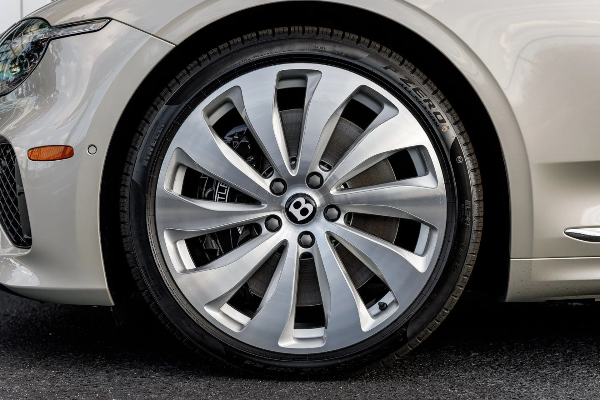 mph008_3055948396_bcc63383c7a2c78a032eb8297fc2e039x_854ee5f25d