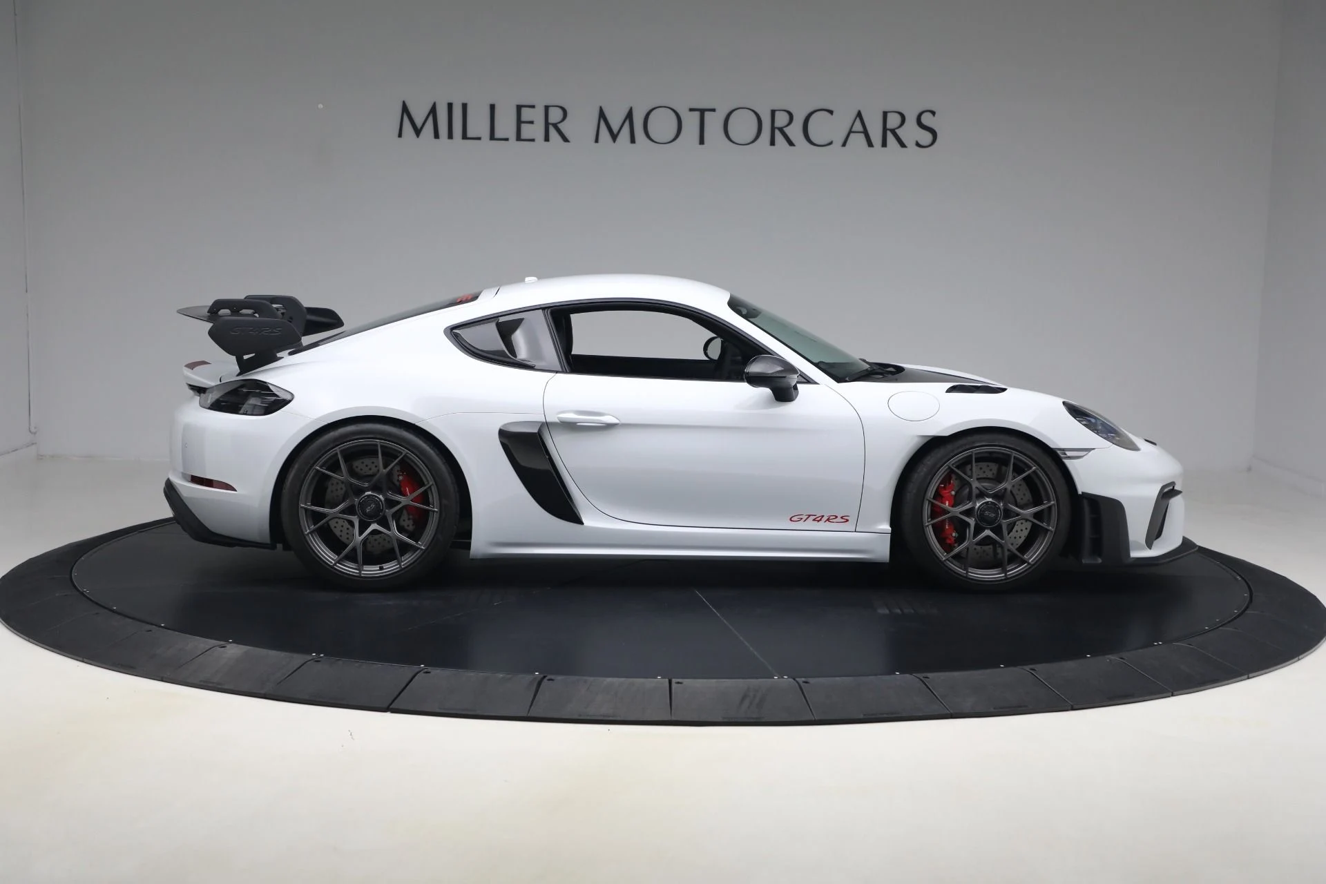 mph008_3061581326_Used_2023_Porsche_718_Cayman_GT_4_RS_1774365601_39d33192d4