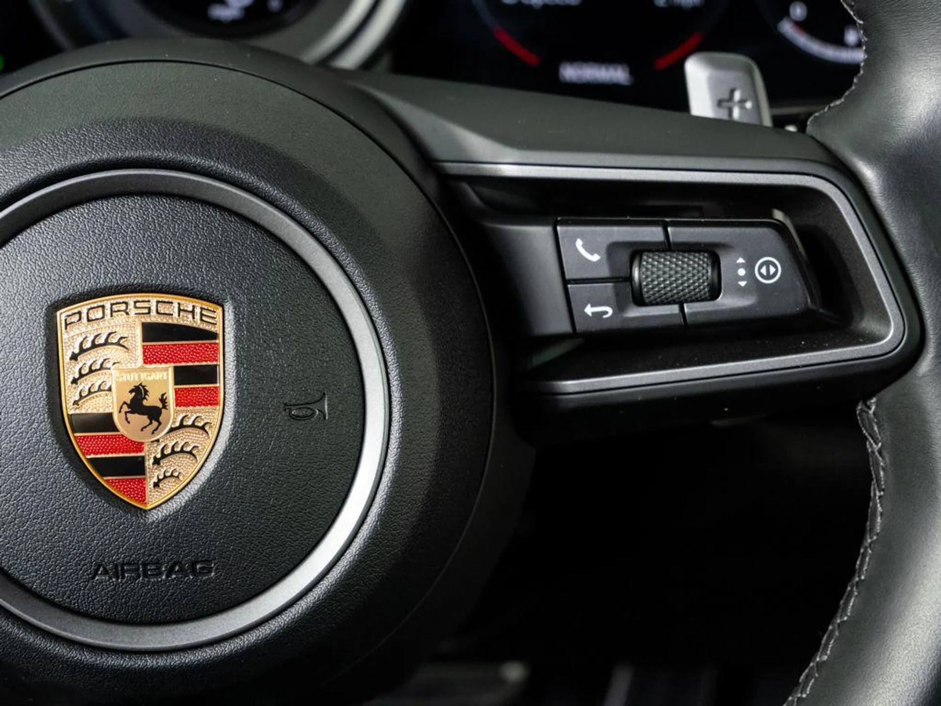 mph008_3062871714_Q04j_P7_J4h_Trm_E2y_Np0r7_N_Ff_I_Ck_6805adc11e