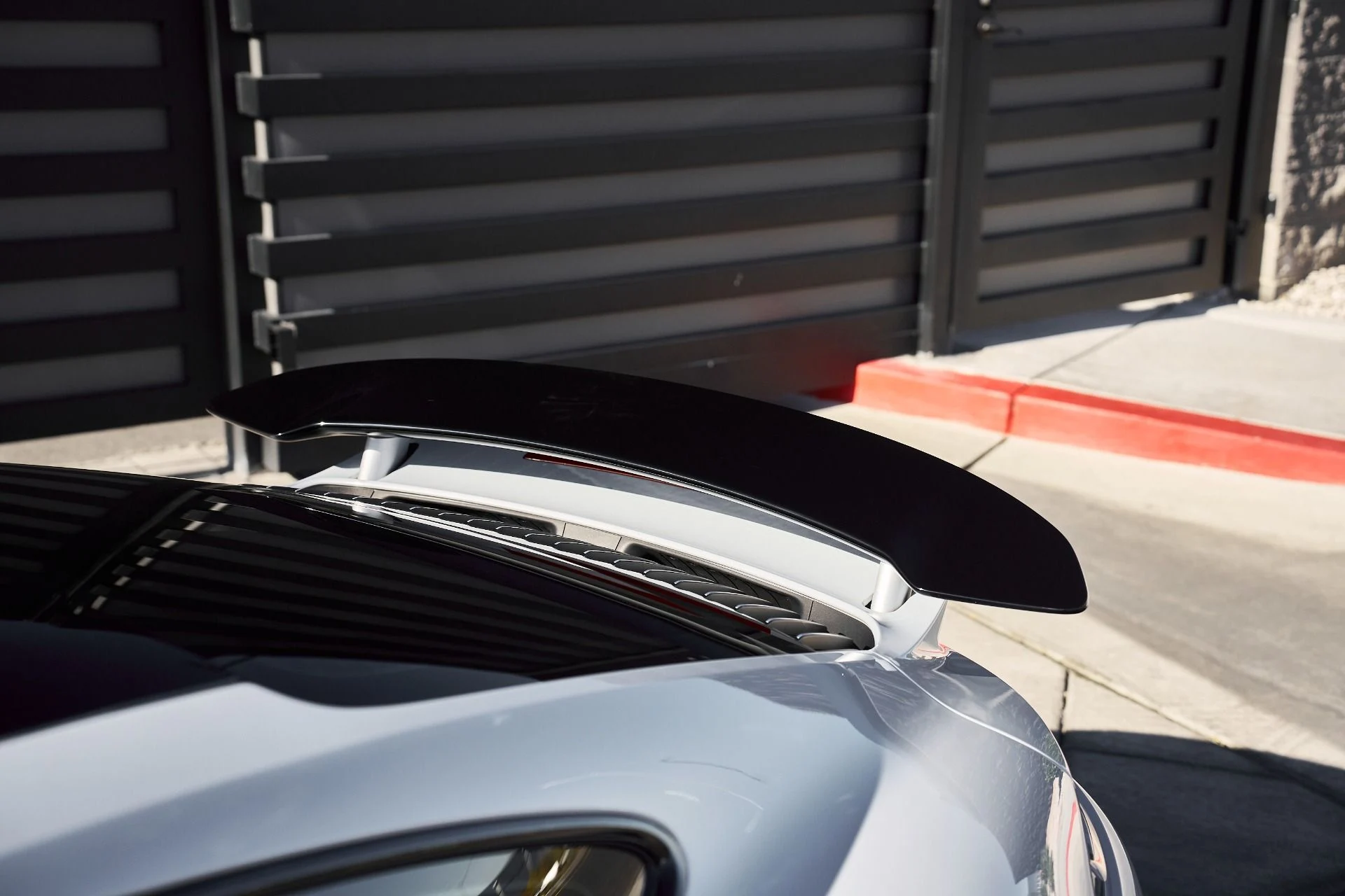 mph008_3066328008_Used_2024_Porsche_911_Turbo_1765332392_c4efddc48a